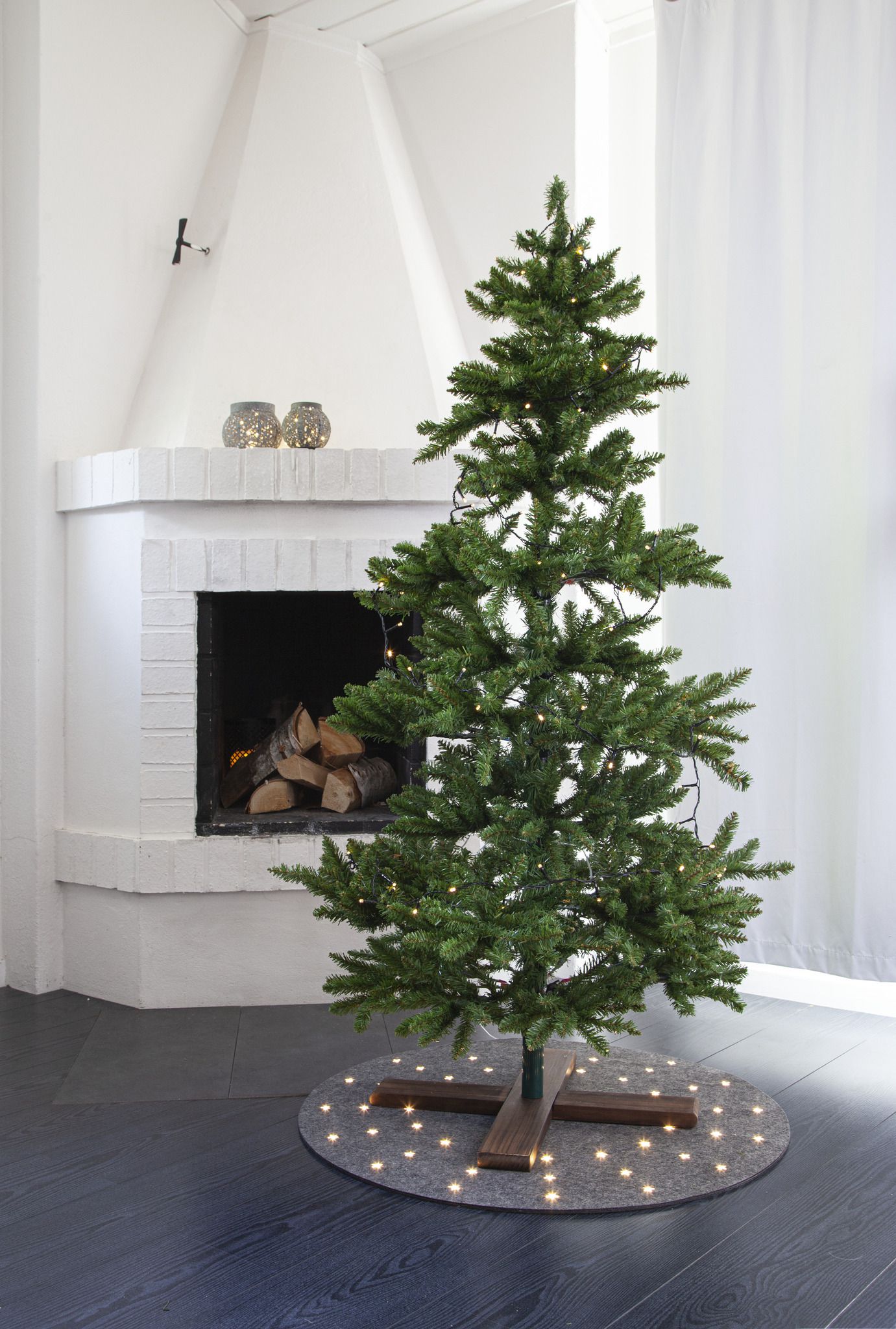Künstlicher Weihnachtsbaum Matte Granne - Durchmesser 80 cm, 48 LED's