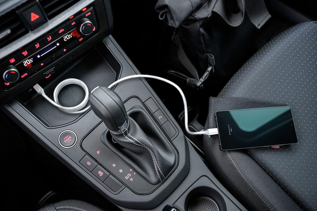 Magnetisches Silikonkabel USB-C auf USB-C, weiß, 120cm - Magnetisches Silikonkabel USB-C auf USB-C, weiß, 120cm