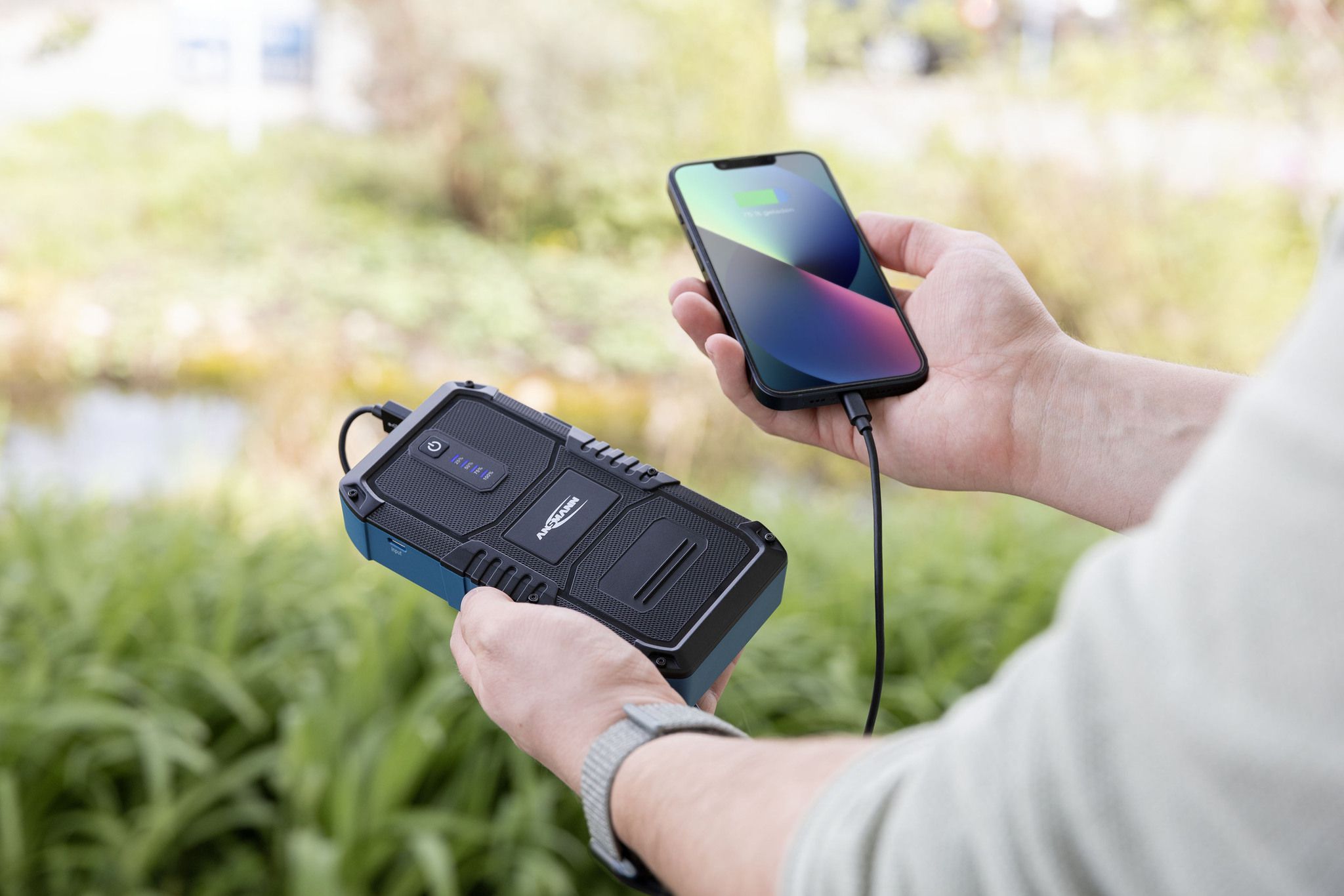 Jump Starter 10.0 - USB,Powerbank, Taschenlampenfunktion