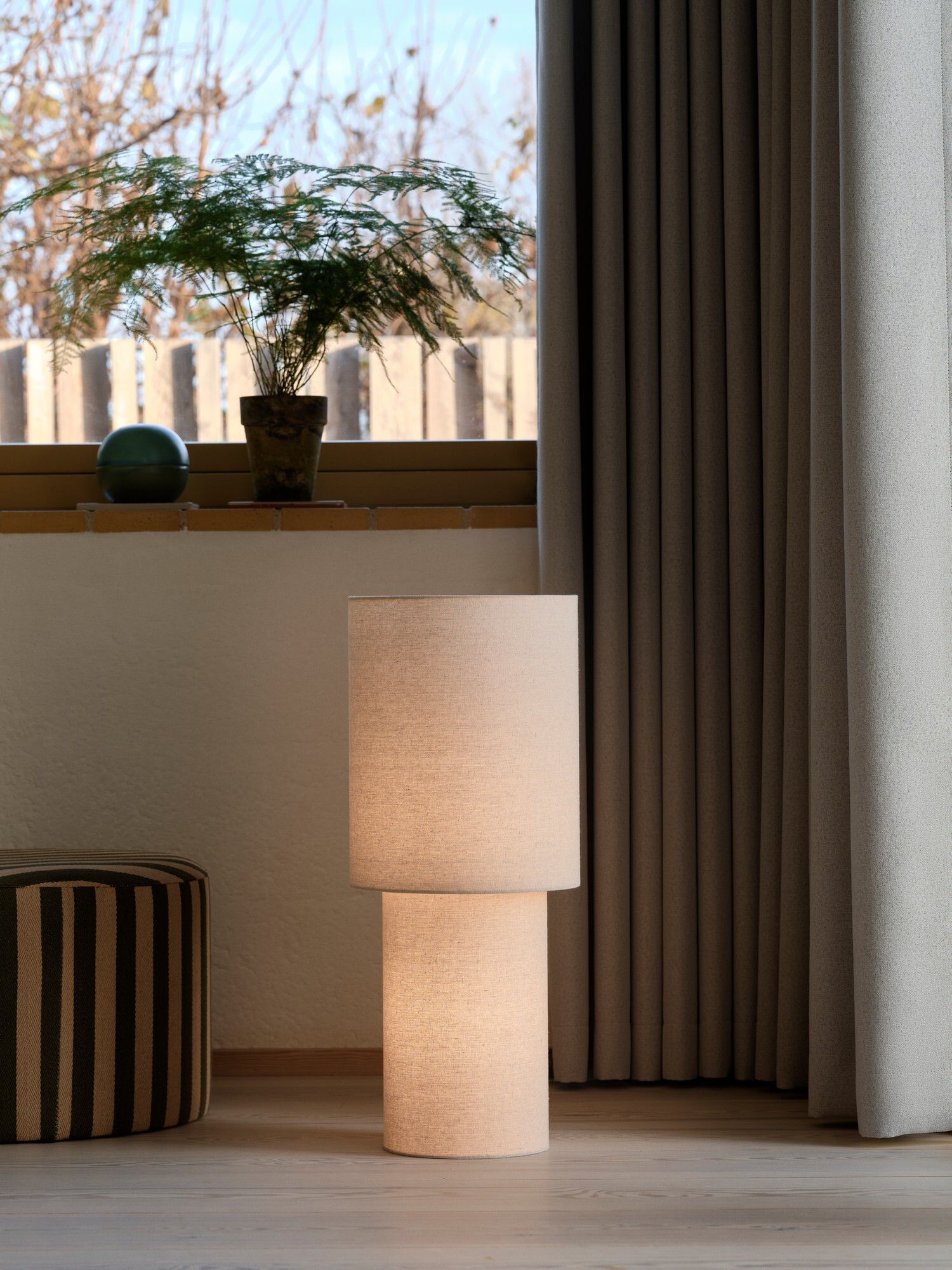 Stehlampe Izara 60 Beige - E27, IP20, 230V