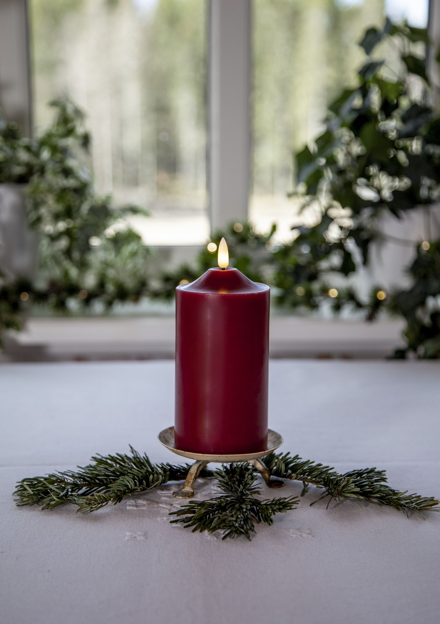 LED Pillar Kerze Flamme - Indoor, Weiss, 17cm Höhe, Timerfunktion
