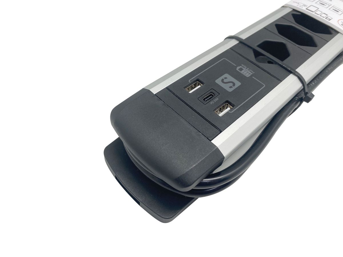 ALU Steckdosenleiste USB-C - 8xT13, 1x USB-C + 2x USB-A max. 3.4A - PD 20W, 2.0m Zuleitung, Stecker T12, Aluminium/schwarz