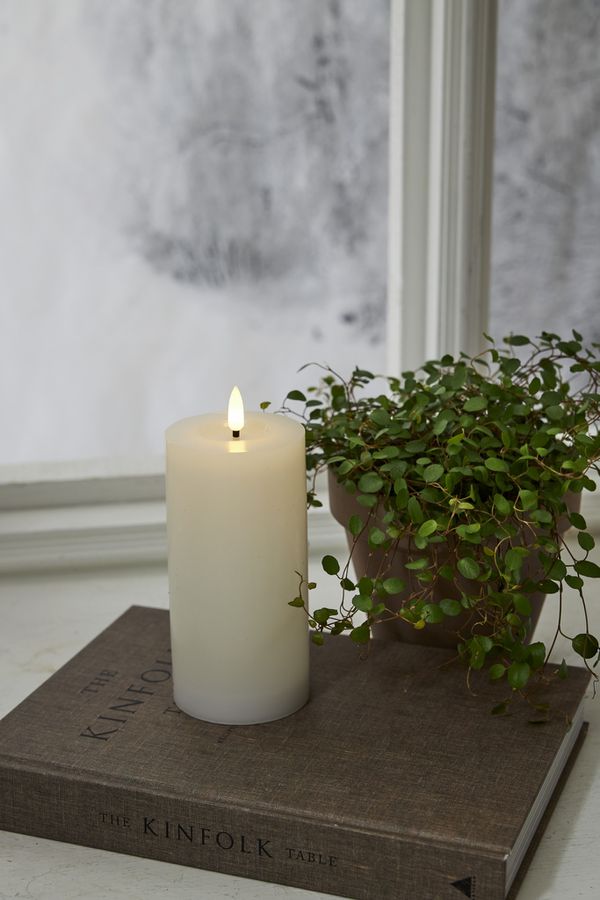 LED Pillar Kerze Flamme Flow - Indoor, Weiss, 17.5 cm höhe, Timerfunktion