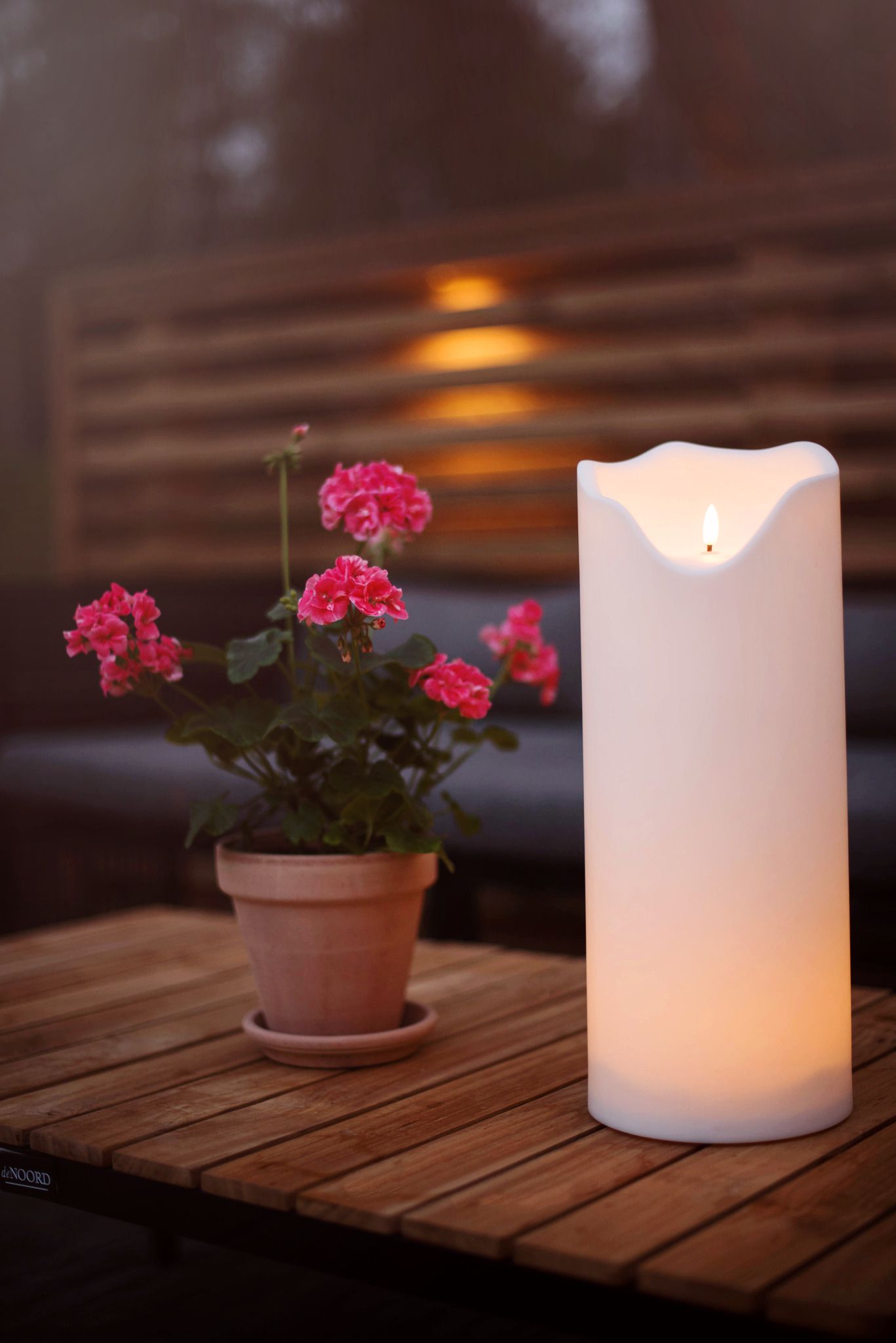 LED Pillar Kerze Flamme Grand - Outdoor, Weiss, 40 cm höhe, Timerfunktion
