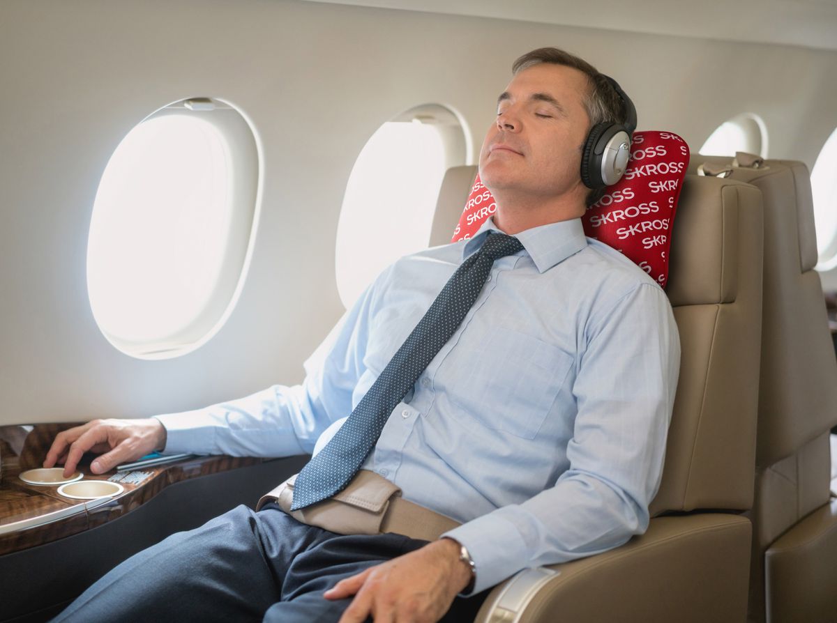Travel Pillow "Red - SKROSS" - Reisekissen