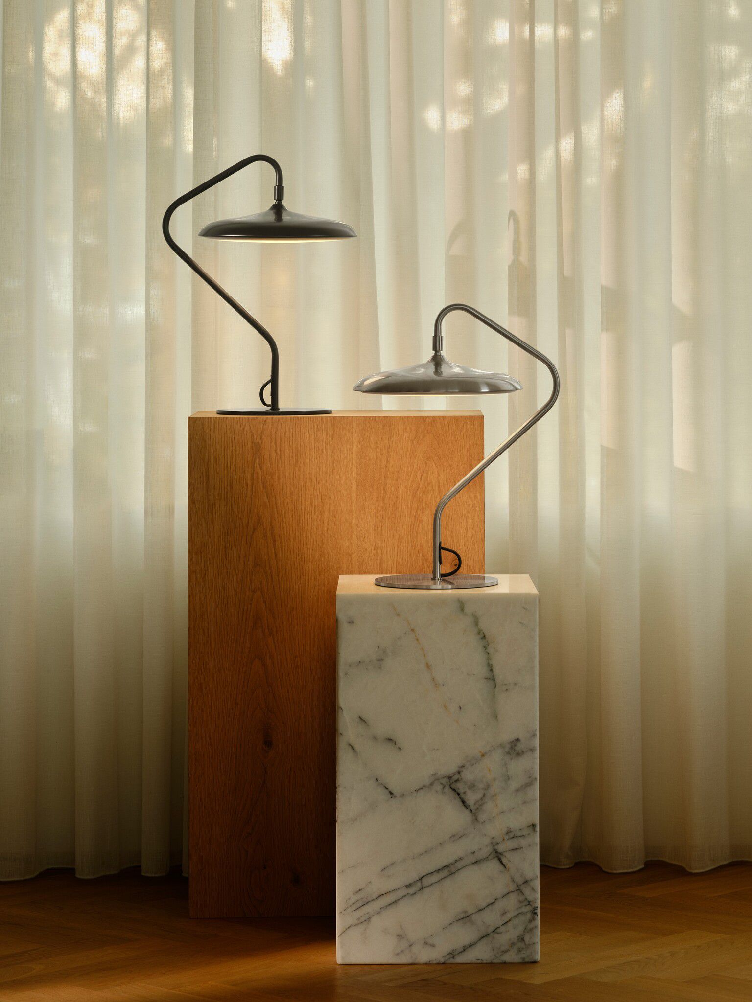 Tischleuchte Artist Schwarz - LED-Modul, 15W, 3000K, 1000Lm, IP20