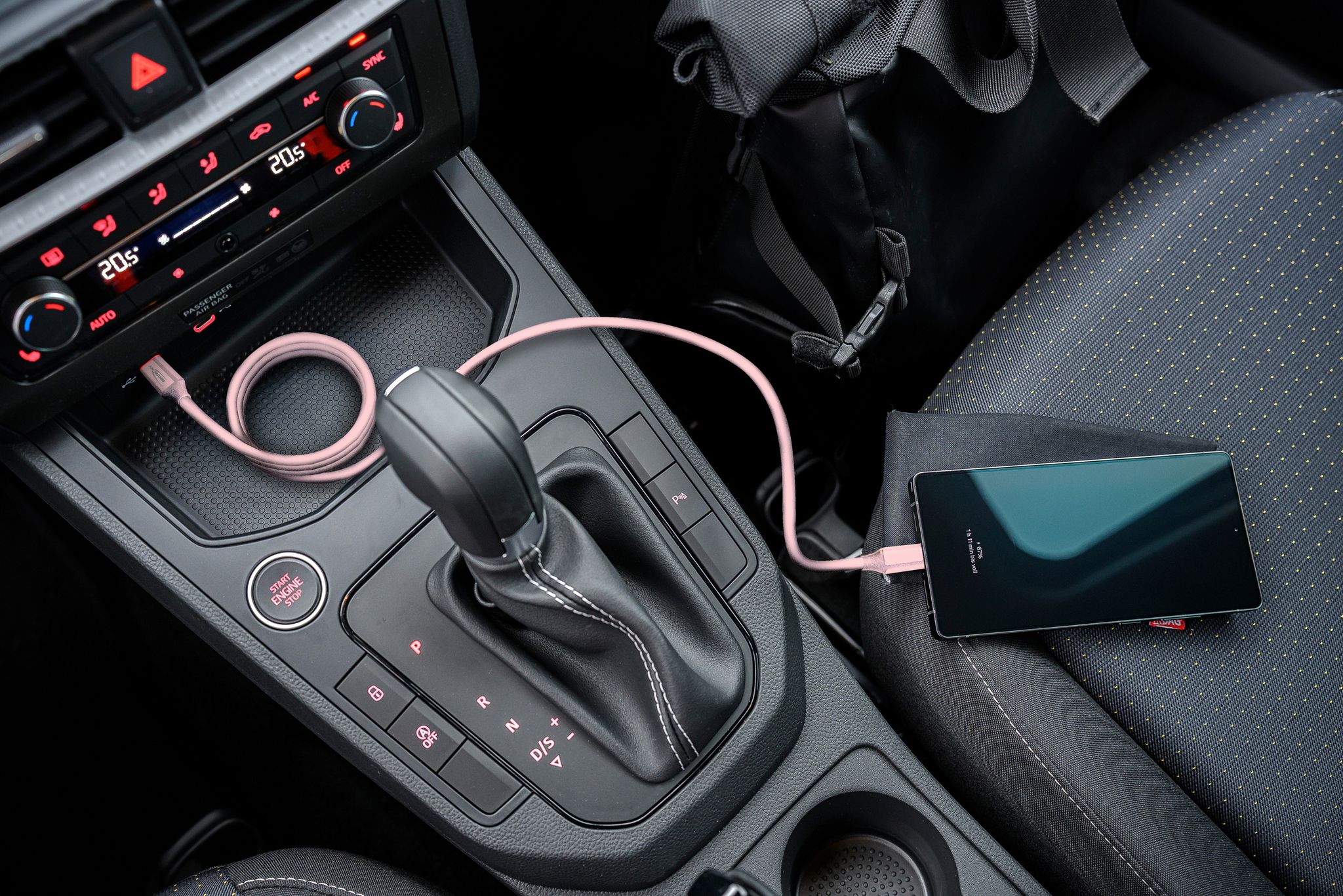 Magnetisches Silikonkabel USB-C auf USB-C, 120cm rose - Magnetisches Silikonkabel USB-C auf USB-C, 120cm rose