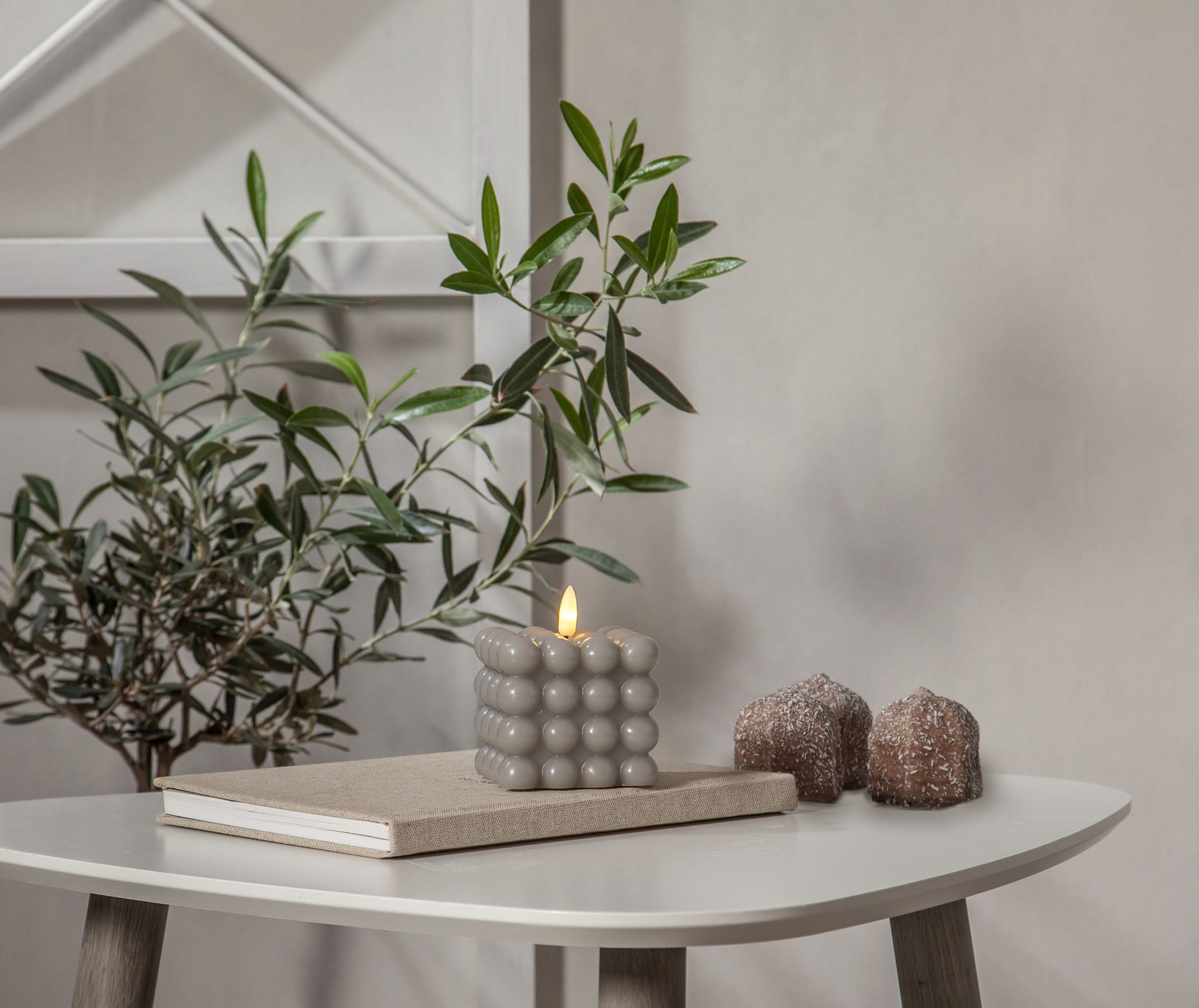 LED Pillar Kerze Flamme Dot - Indoor, Grau, 9.5 cm höhe, Timerfunktion
