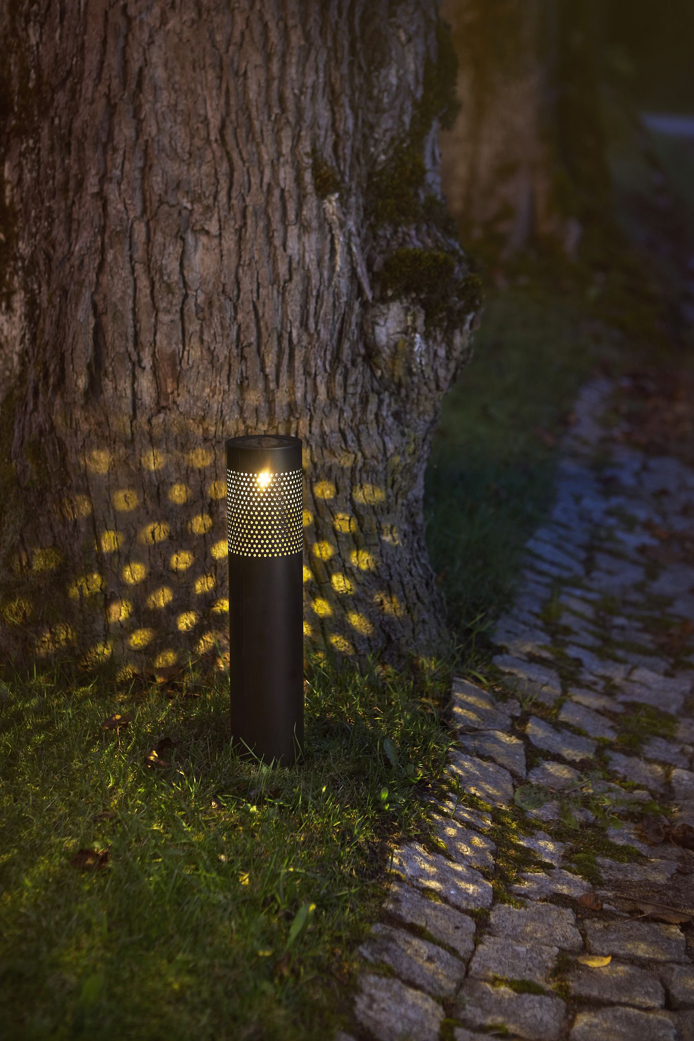 Solar Poller-Leuchte Blace - Schwarz, Lichtfarbe Warmweiss