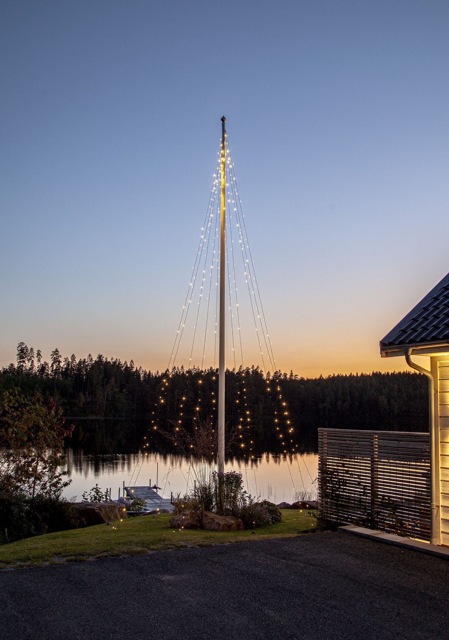 Lichterkette Flagpole Shiny - IP44, Warmweiss,