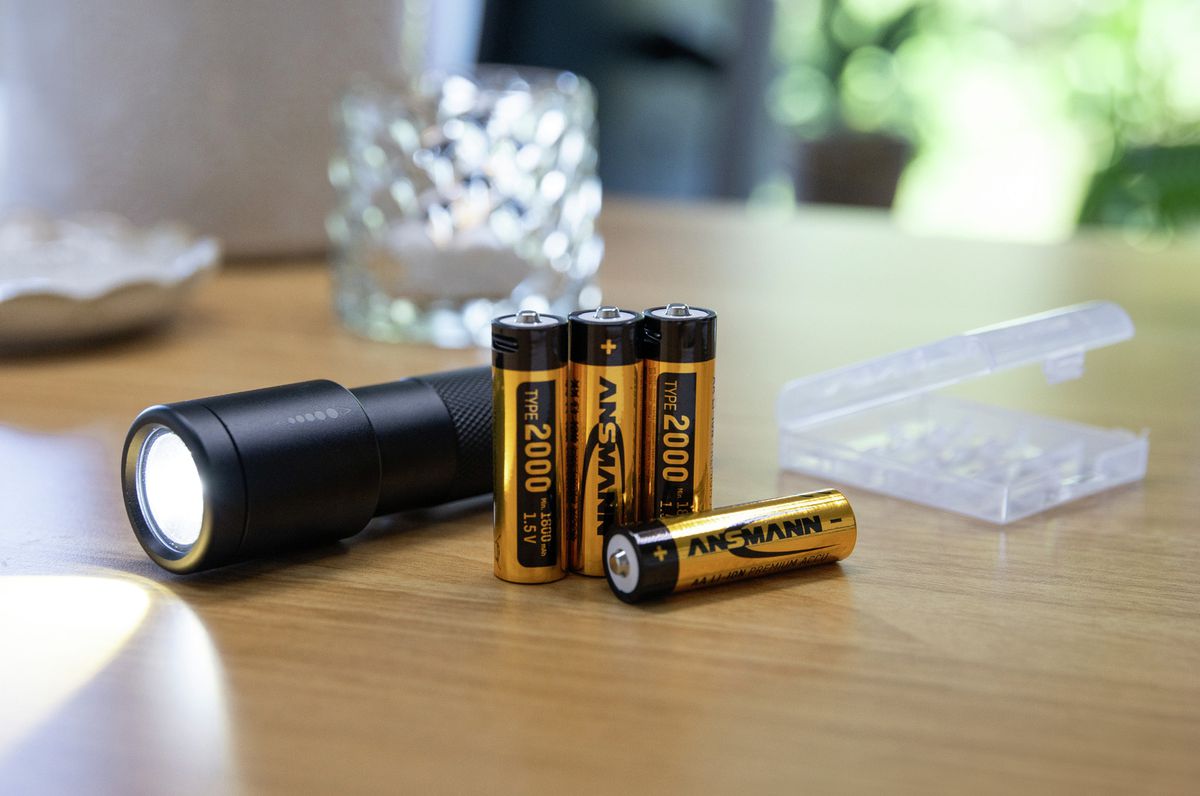Li-Ion Akkus Mignon AA Typ 2000 (min. 1800 mAh) 8er Karton - 8er Box
