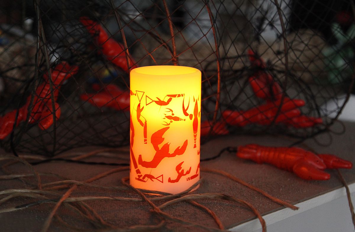 LED Pillar Kerze Crayfish Party - Indoor, Weiss, 12.5cm Höhe, Timerfunktion