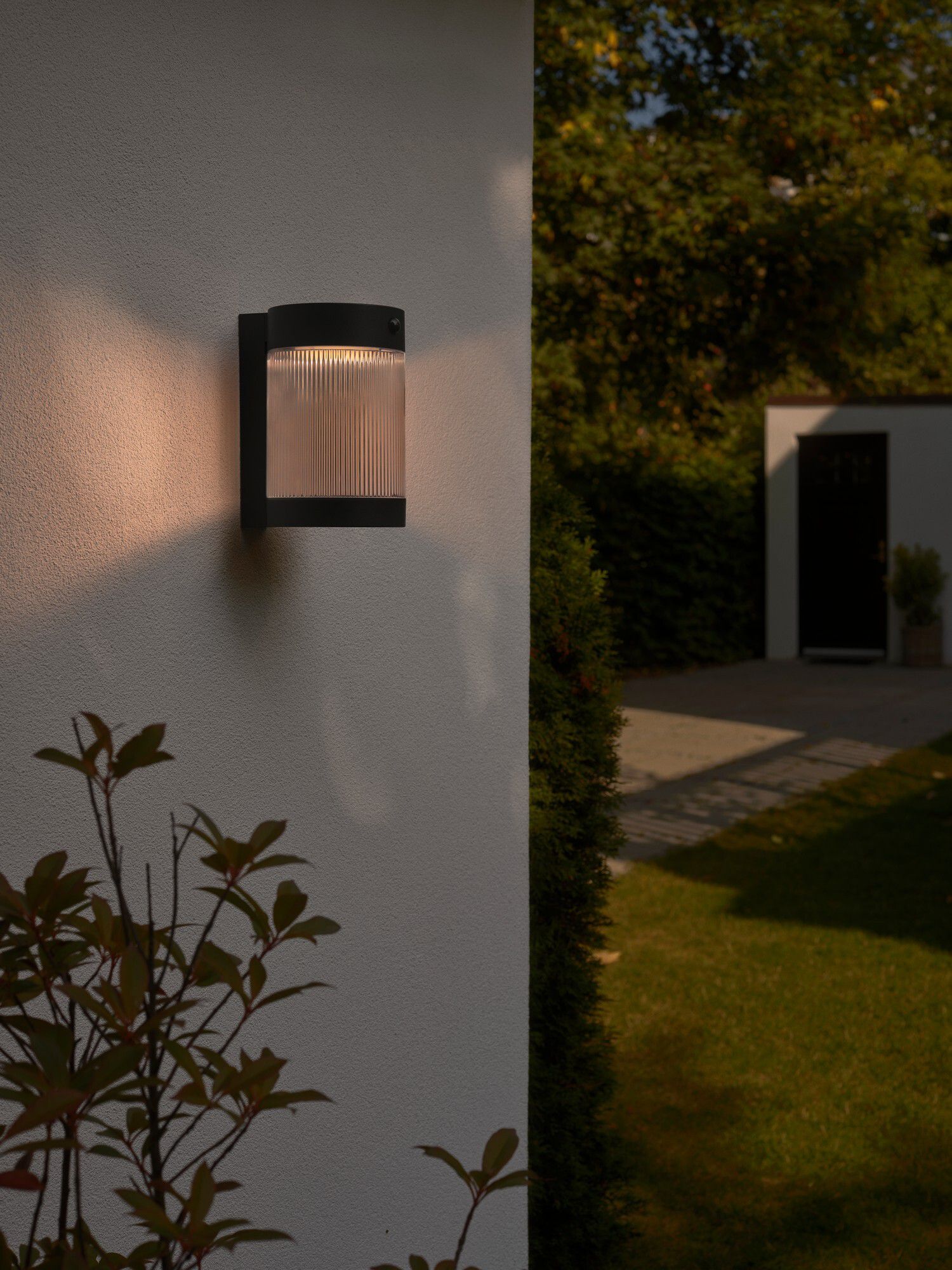 Solar-Wandleuchte COUPAR - LED-Modul 3.2W, IP44, schwarz