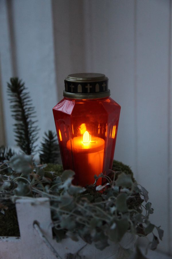 Grablicht-Display Serene - Outdoor, Rot, 34cm Höhe, keine Timerfunktion