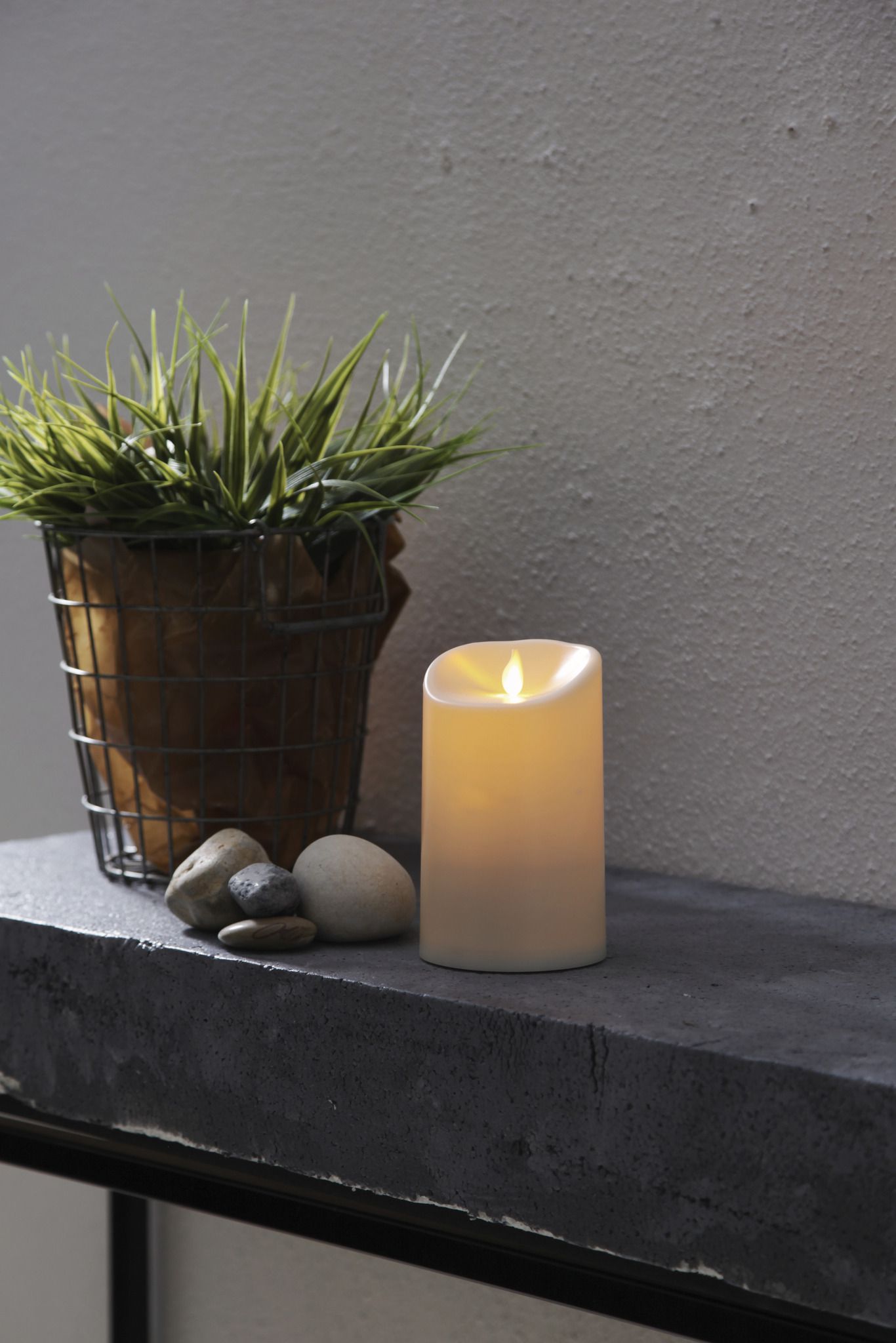LED Pillar Kerze M-Twinkle - Outdoor, Elfenbein, 17.5cm Höhe, Timerfunktion