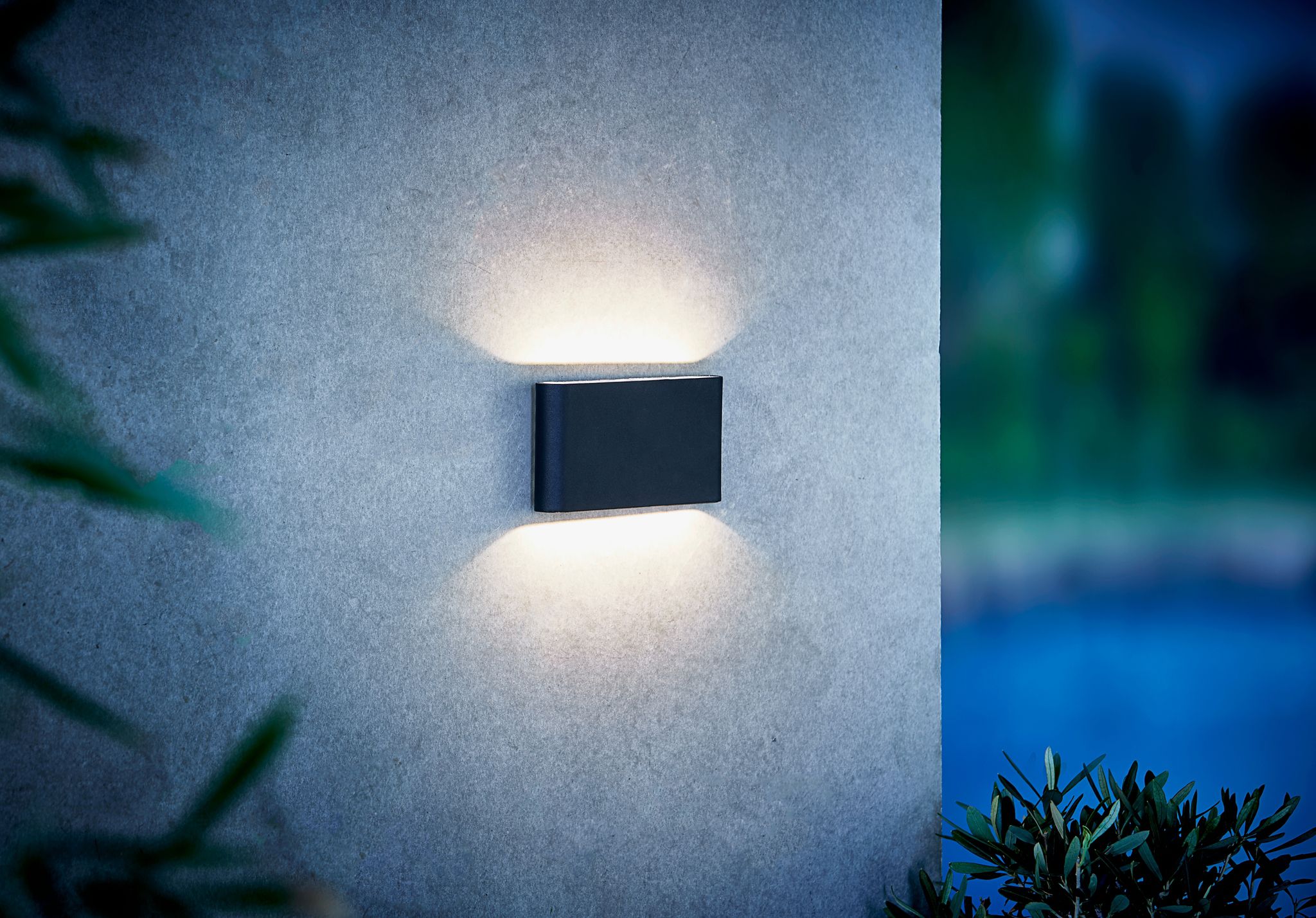 Kinver - 8.5W LED, 3000K, IP54, 230V