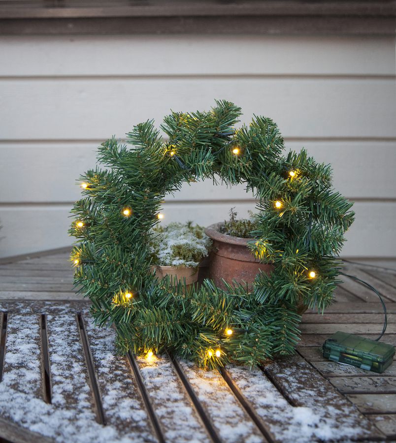 Künstlicher Weihnachtskranz Alaska - grün, 20 LED's, 38cm Höhe