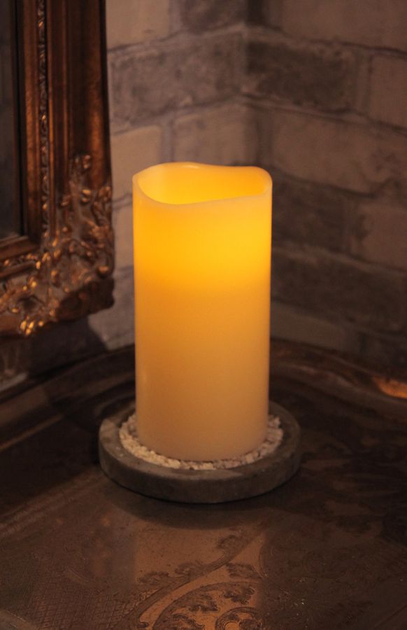 LED Pillar Kerze Big - Indoor, Elfenbein, 20cm Höhe, Timerfunktion