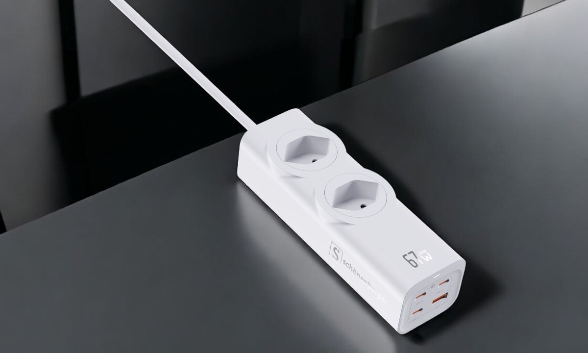 67W GaN Fast Charging Station - 2x T13, Out: USB-C1/ C2/ C3: 67W PD, C1+C2 shared: 45W + C3: 20W, USB-A: 5W, GaN, 1.5m Kabel, weiss