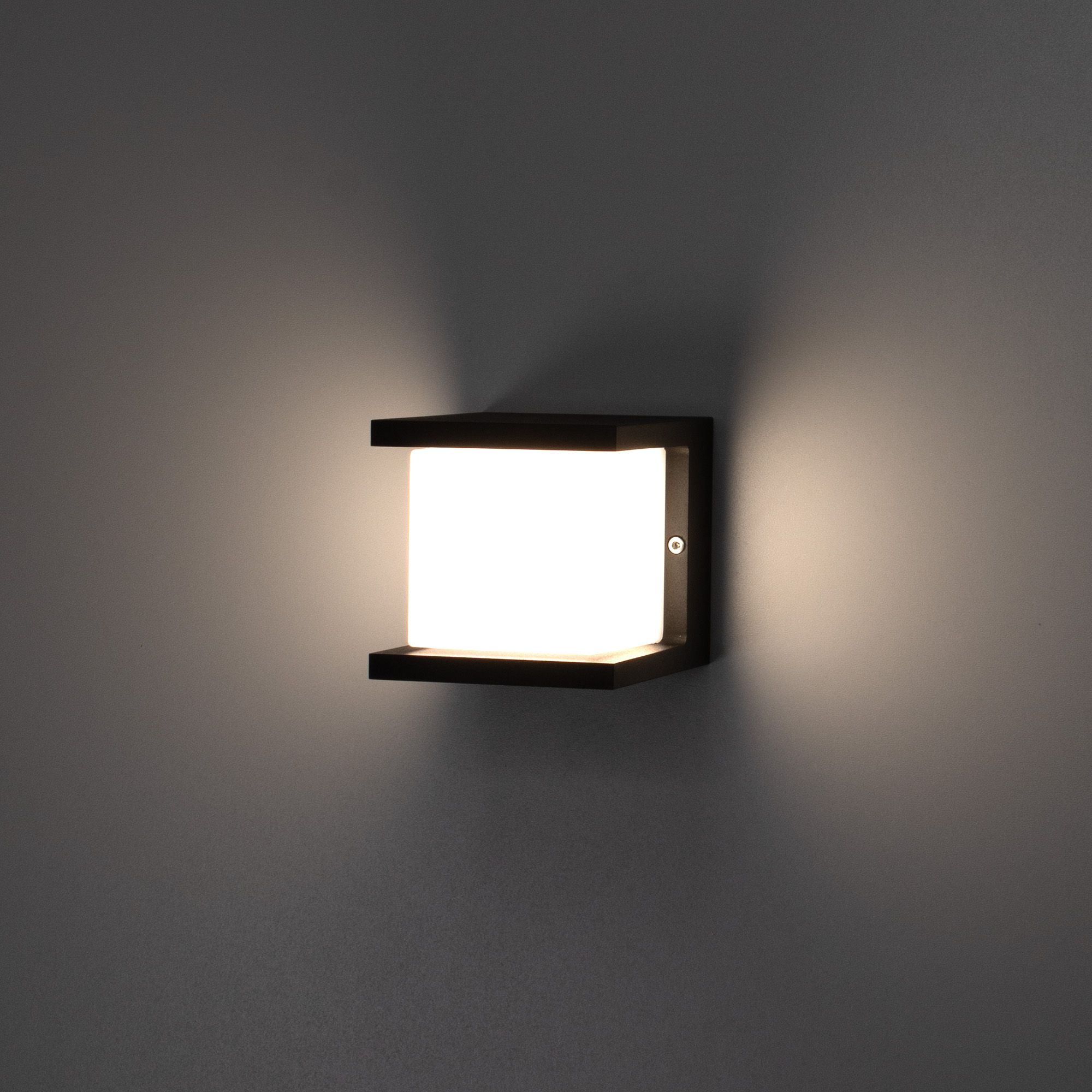 LED Wandleuchte CUBO (3000K) - 10W, 900lm, 3000K, IP54, 150°, schwarz, nicht dimmbar, L=100mm, B=100mm, H=100mm