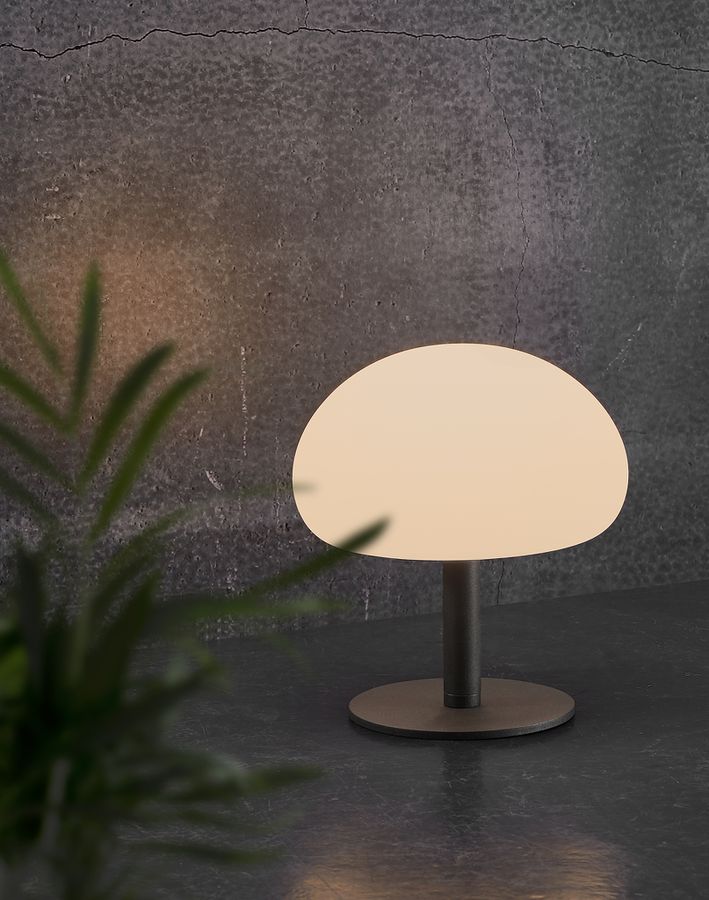 Sponge 20, Tischleuchte, Schwarz/Weiss. - LED Modul, 5W, IP65