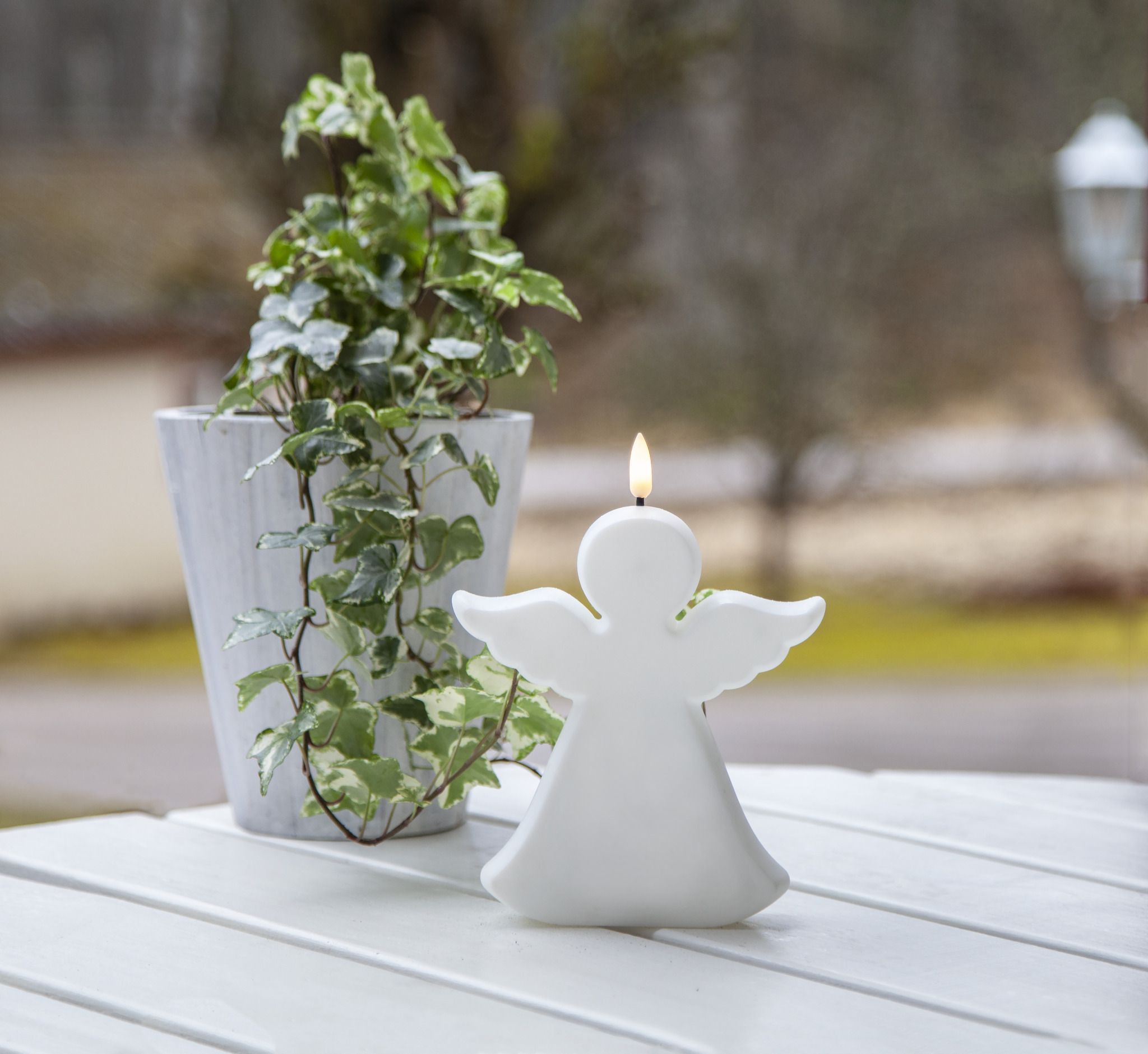 Outdoor Dekoration Flamme Angel - Outdoor, Weiss, 18.5 cm Höhe, Timerfunktion