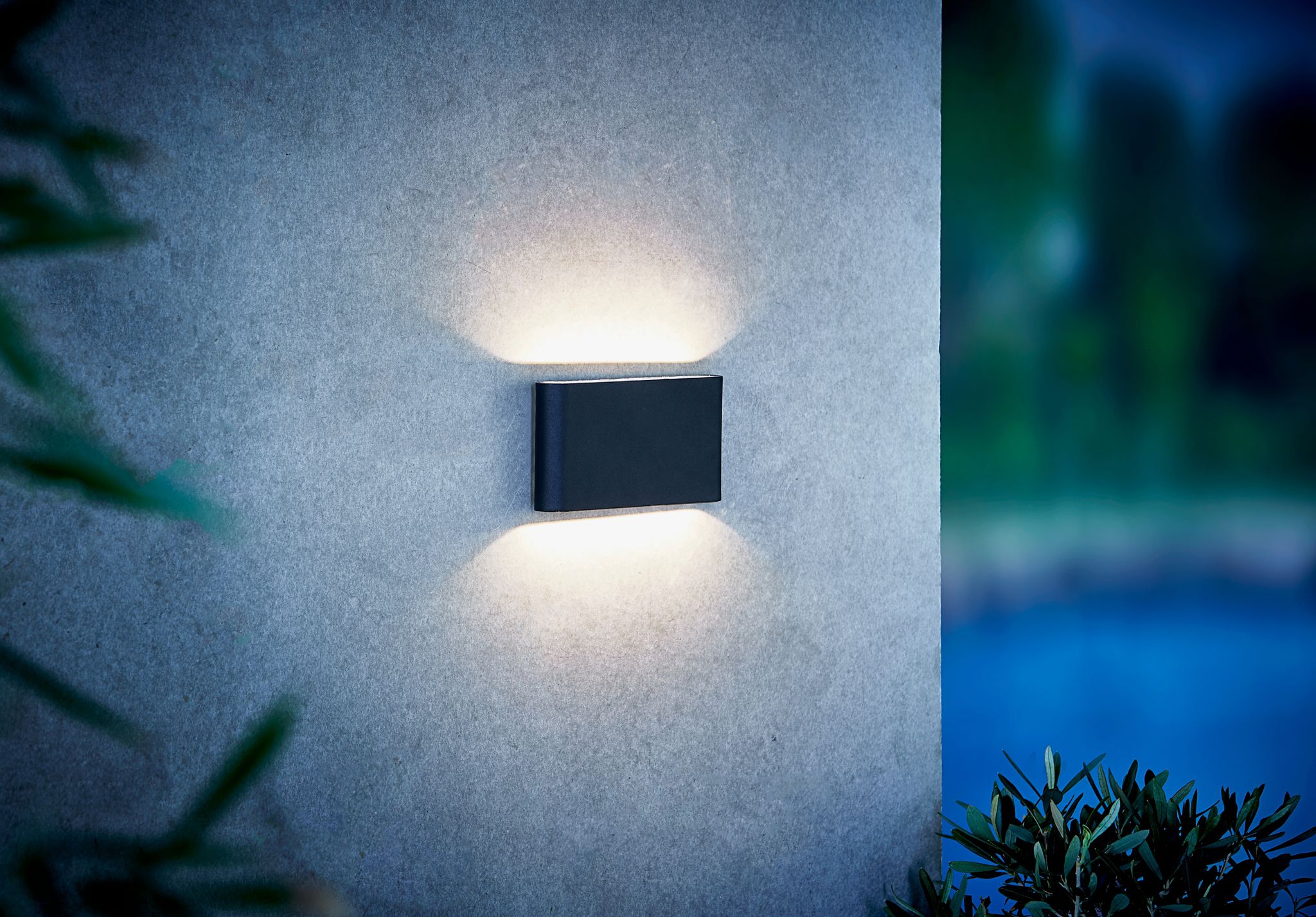 Kinver - 8.5W LED, 3000K, IP54, 230V