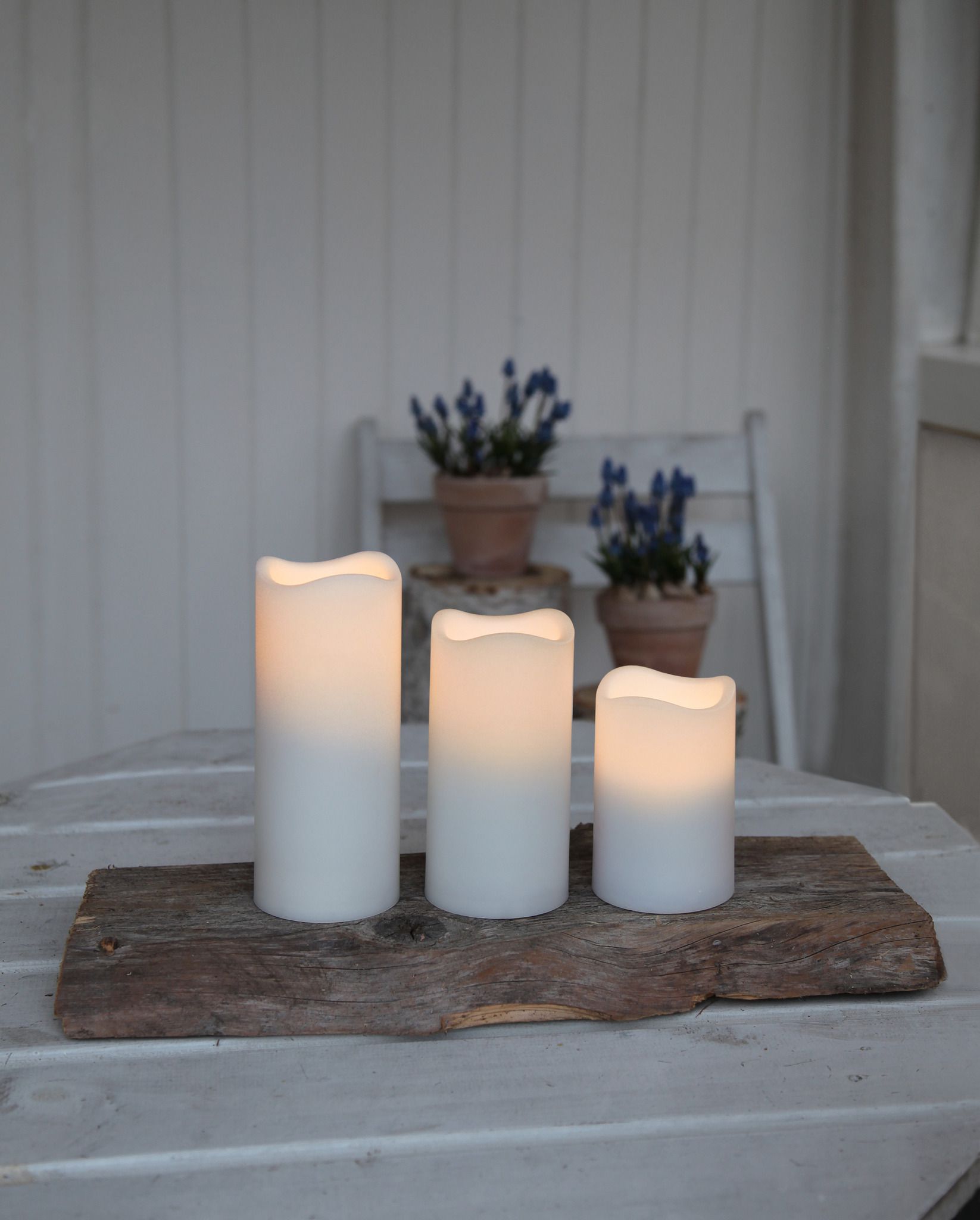 LED Pillar Kerze 3er Pack Paul - Outdoor, Weiss, 18cm Höhe, Timerfunktion