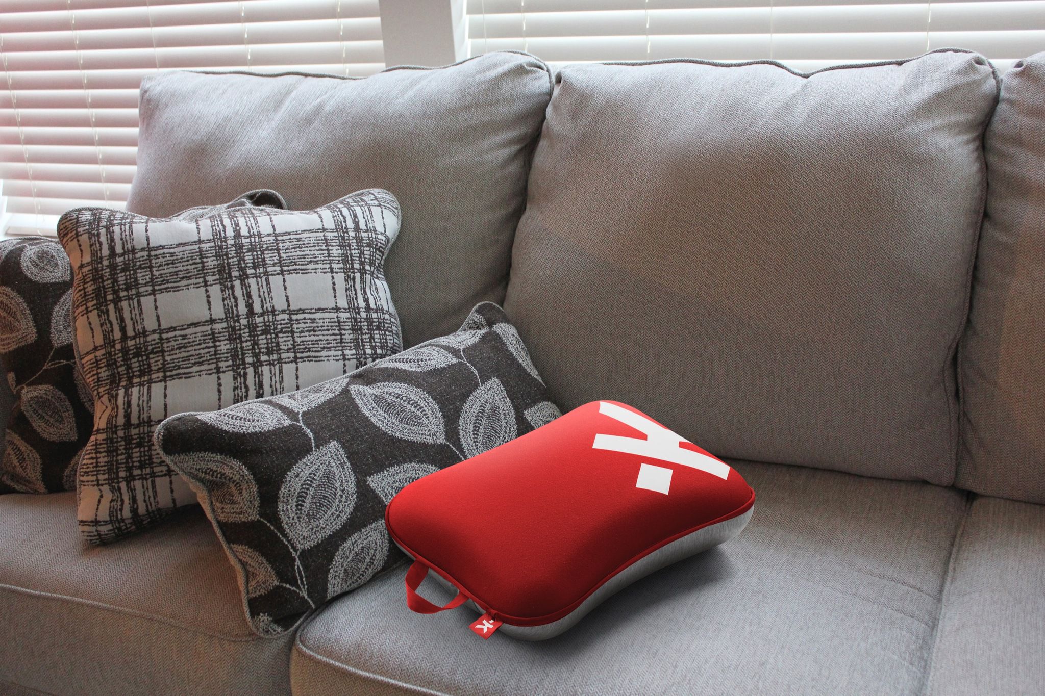 Mini Pillow Red  - White K - Mini Pillow Red  - White K