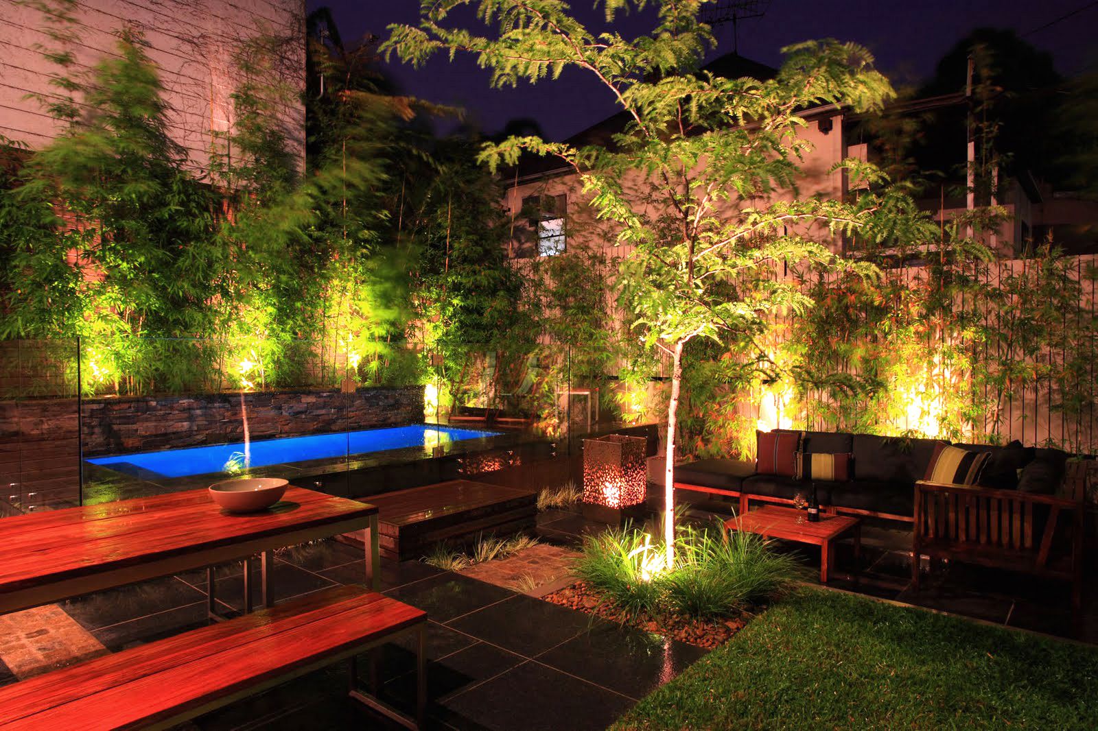*** Nuovo faretto da giardino a LED LORIS - 18W, 800lm, 2700K, IP67, dunkelgrau, nicht dimmbar