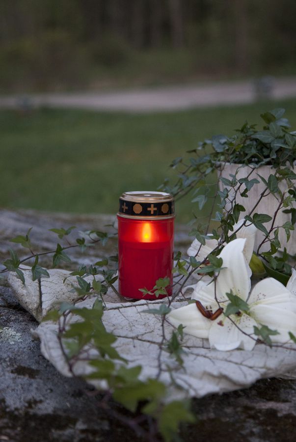 LED Grablicht Serene - Outdoor, Rot, 12cm Höhe, Timerfunktion