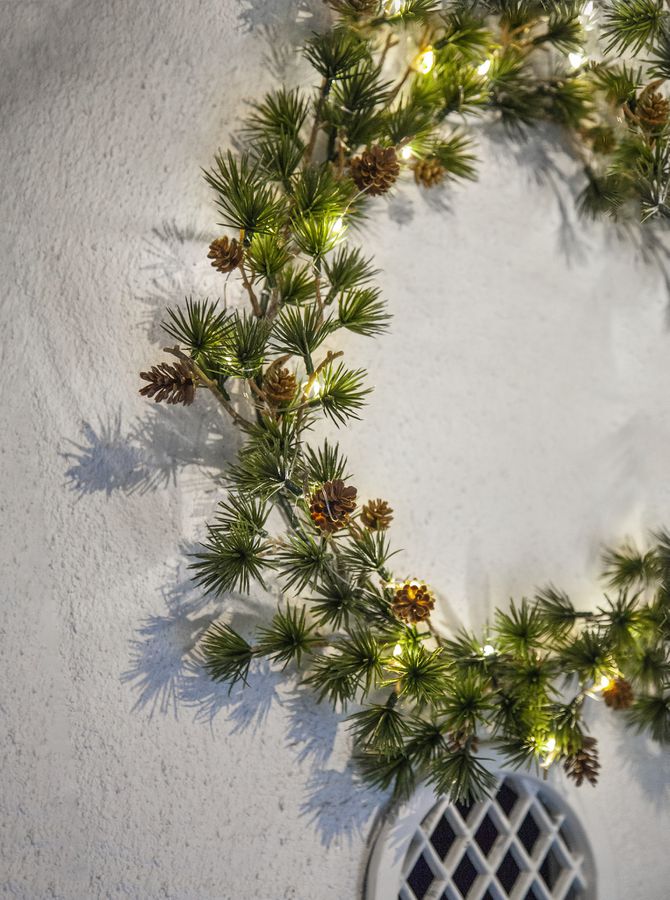 Kranz Larix - IP44, Warmweiss, Grün