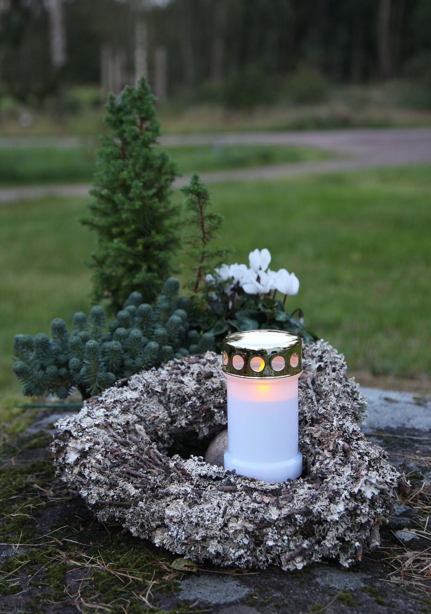 Grablicht-Display Serene, weiss - Outdoor, Weiss, 32cm Höhe, keine Timerfunktion, 12 Stück
