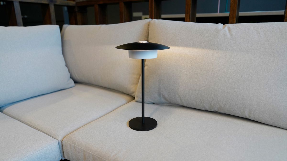 Akku-Tisch-Wandleuchte FlexiLight - 1800-3000K,400lm, IP44