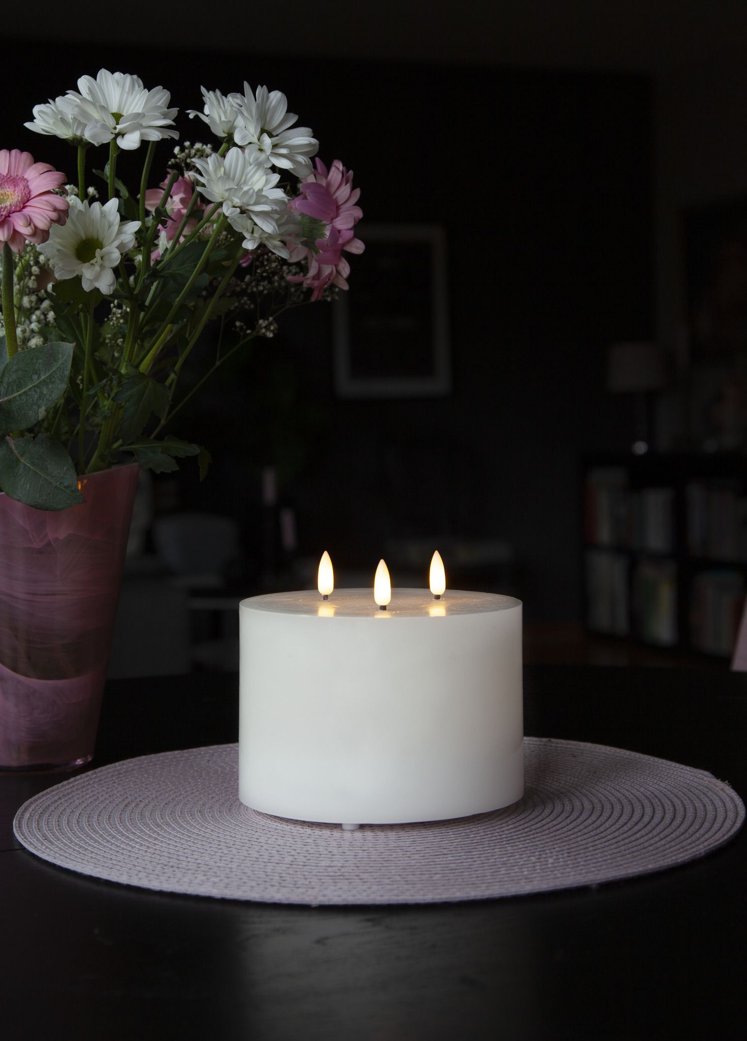 LED Pillar Kerze Flamme - Indoor, Weiss, 13cm, Timerfunktion