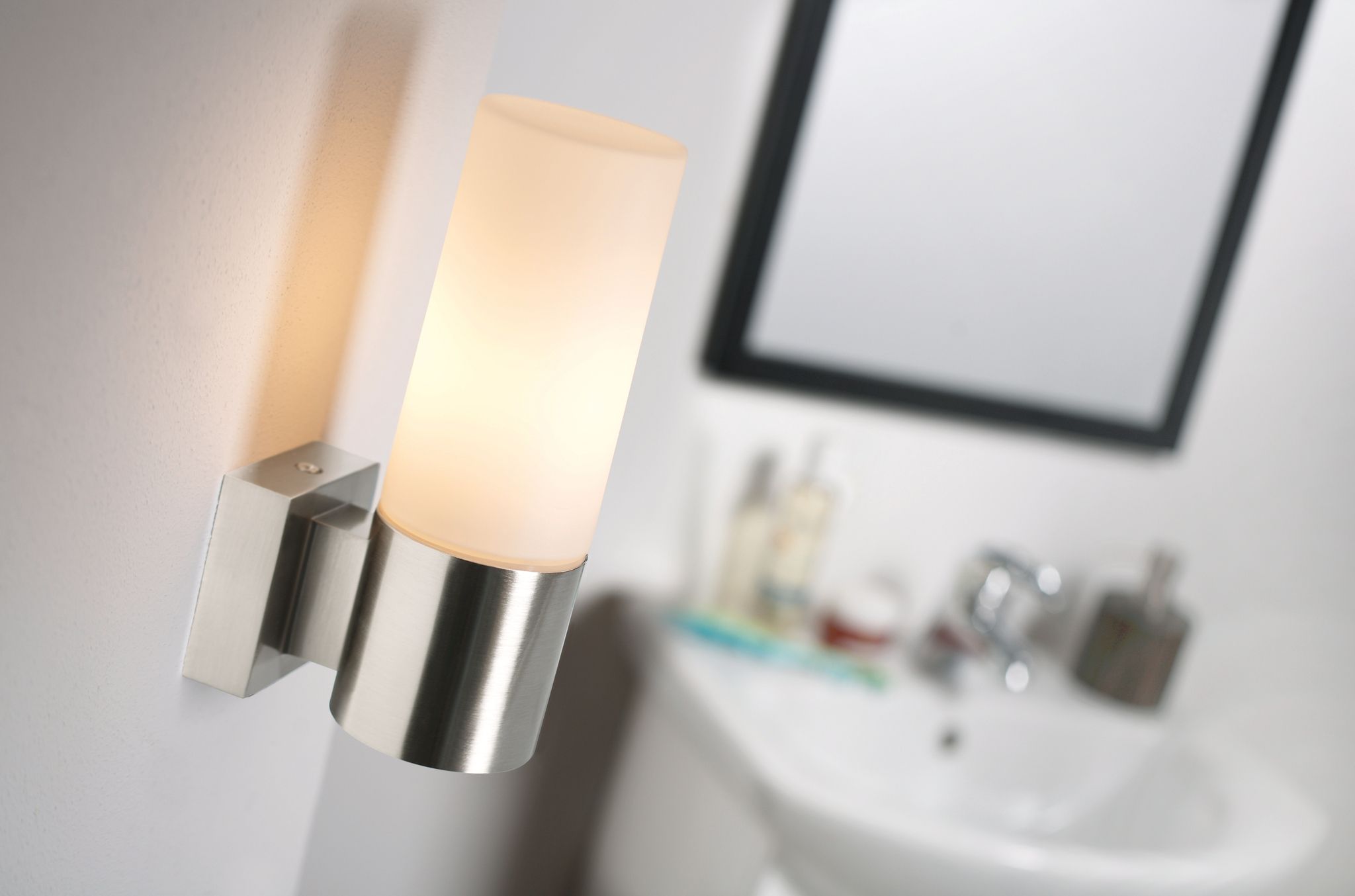 Tangens, Wandleuchte, Gebürsteter Stahlahl - E14, max.40W, IP44