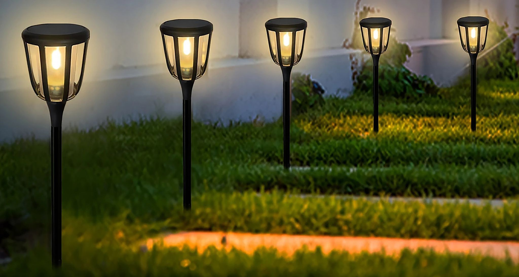 1x Solarfackel Flamme, Solarpanel: 5,5 V/0,88 W, LED chip 22Stk. 2835SMD, 3,7V 1200mAH Li-ion Höhe o - 1x Solarfackel Flamme, Solarpanel: 5,5 V/0,88 W, LED chip 22Stk. 2835SMD, 3,7V 1200mAH Li-ion Höhe o