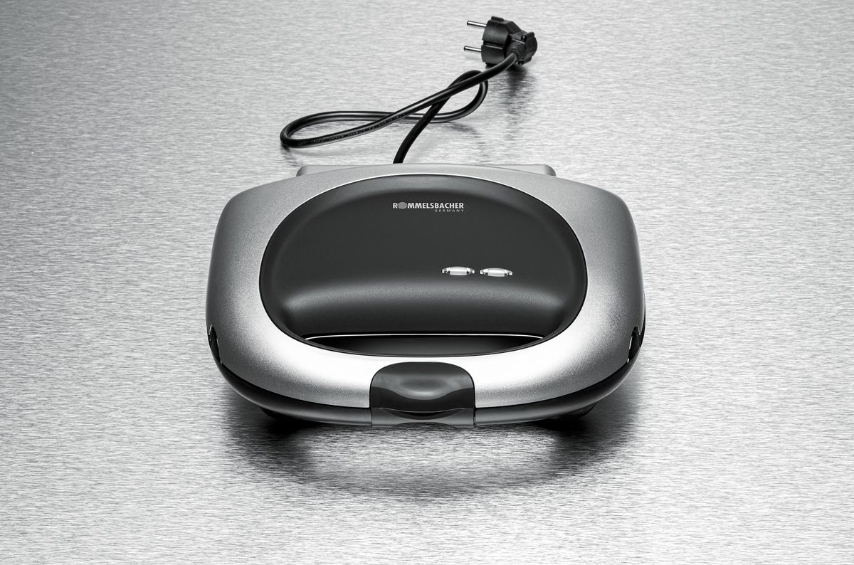 Sandwich Maker ST 1000 - 950W, 230V, Schwarz/Silber