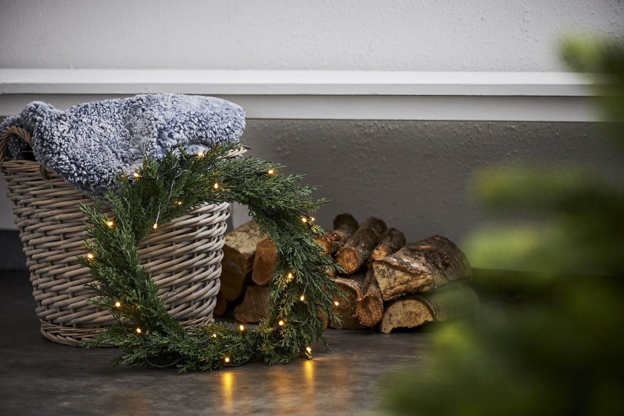 Kranz Thuja - IP44, Warmweiss, 20 LED's