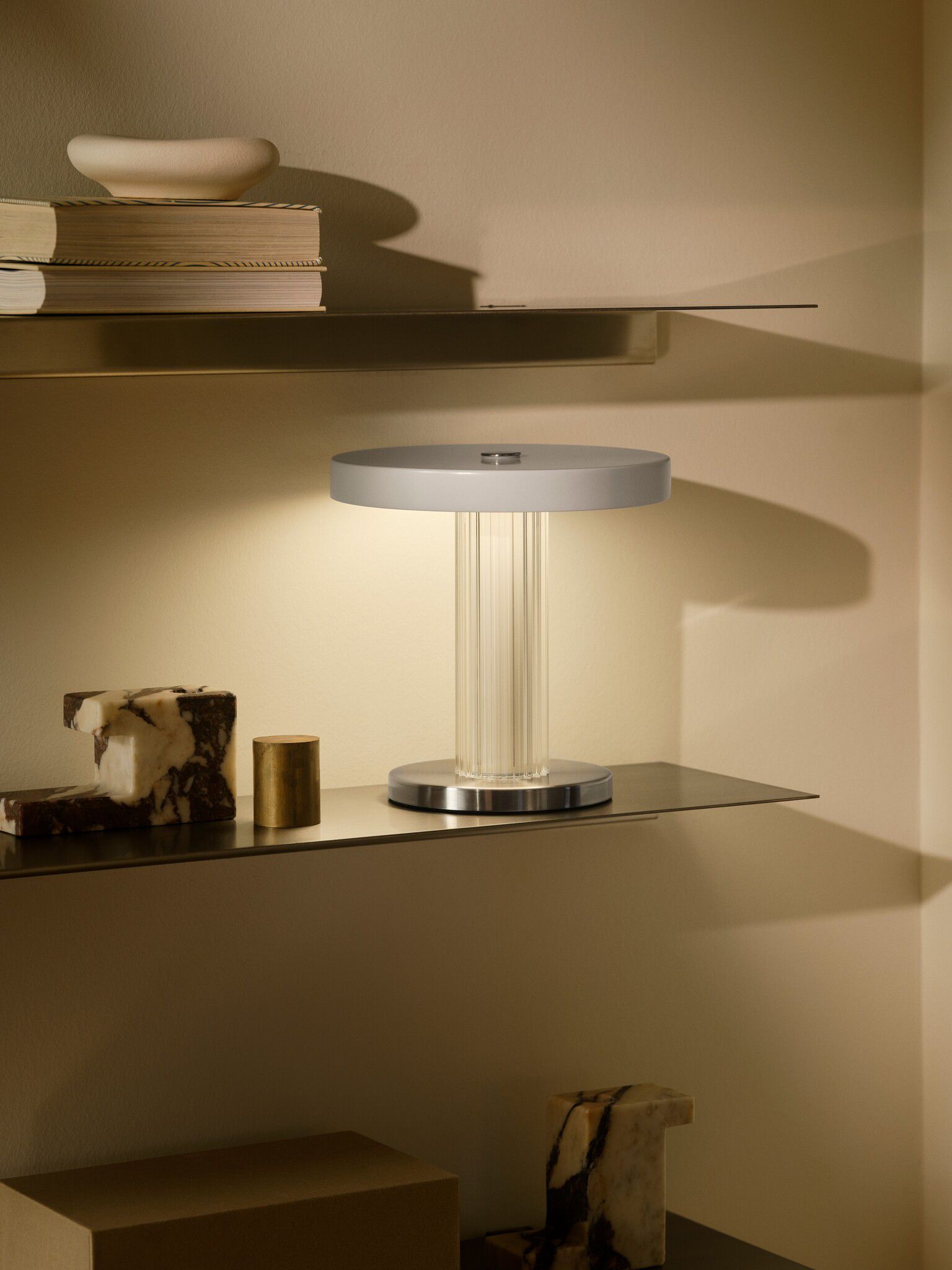 Akku Tischleuchte Trezzi Weiss - LED-Modul, 4W, 3000K, 225Lm, IP20