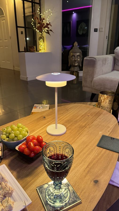 Akku-Tisch-Wandleuchte FlexiLight Weiss - 1800-3000K,400lm, IP44