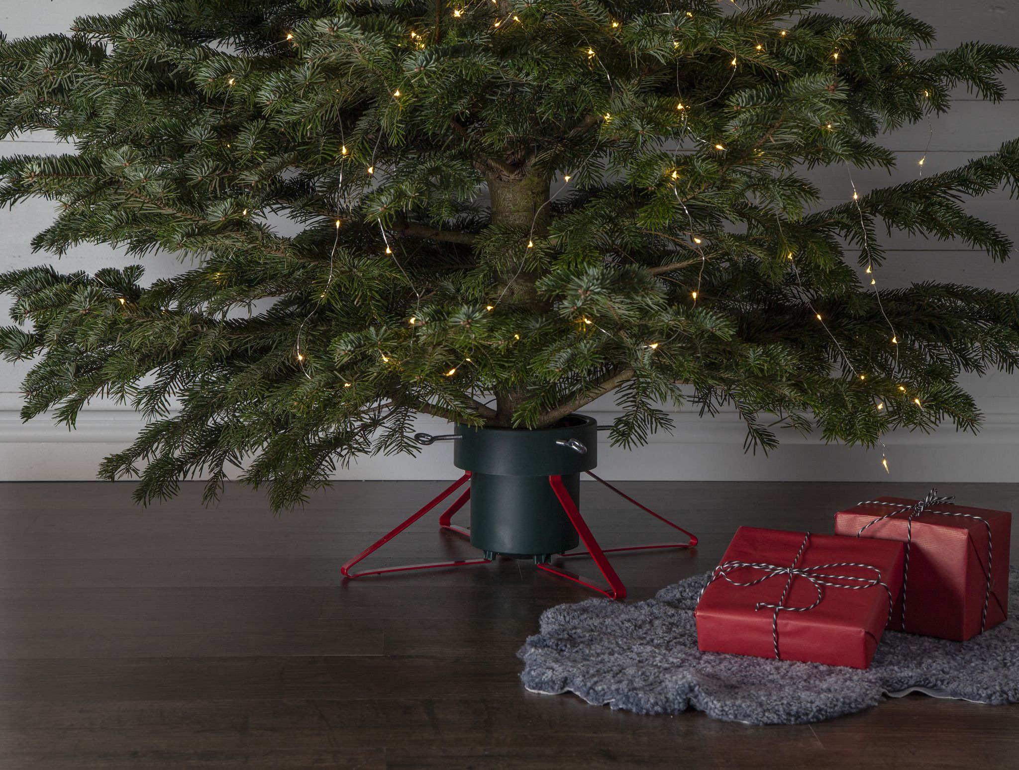 Universeller Standfuss für Weihnachtsbäume - 57x 57x 21cm, grün