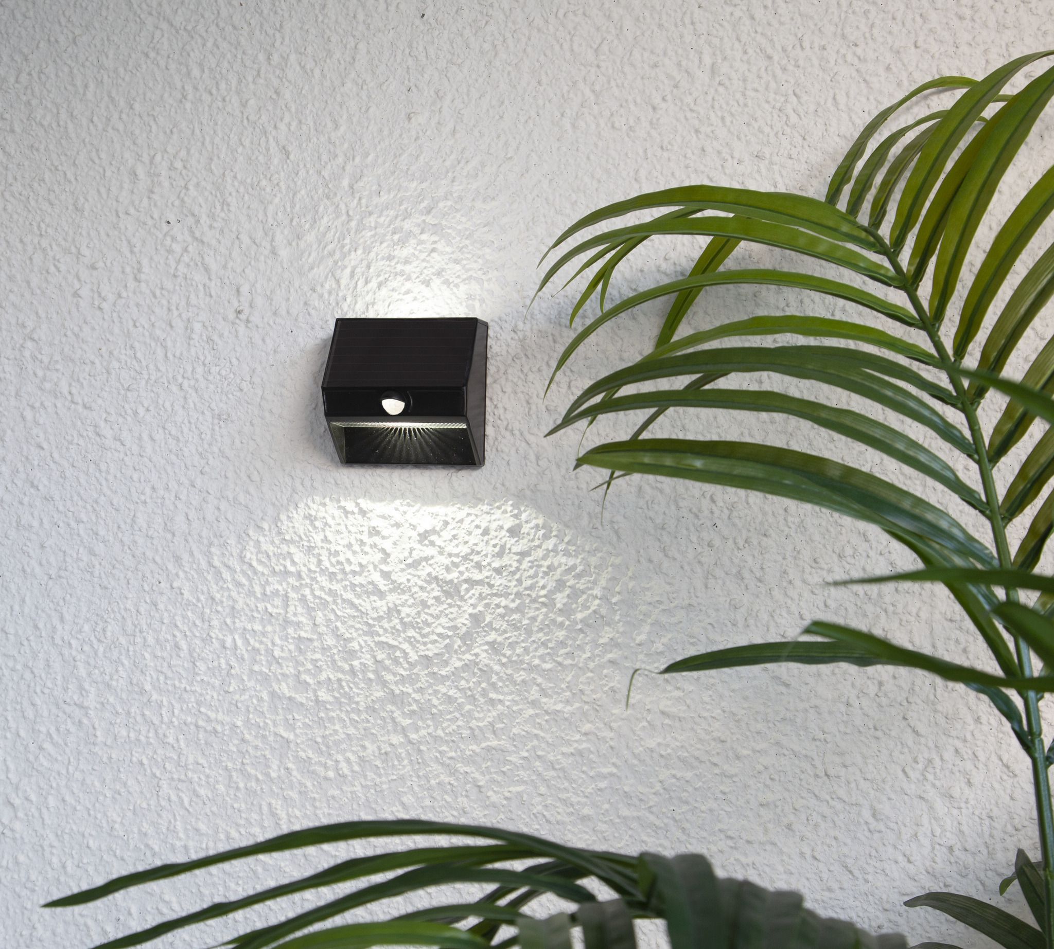 Solar Wall Laterne Wally 50/5 lumen - IP44, Weiss, Bewegung & Dämmerung