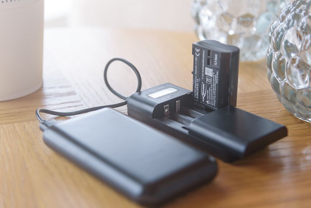 Lithium-Ladegerät Powerline Vario X - Universal-Ladegerät für Lithium Akkupacks & NiMH Akkus