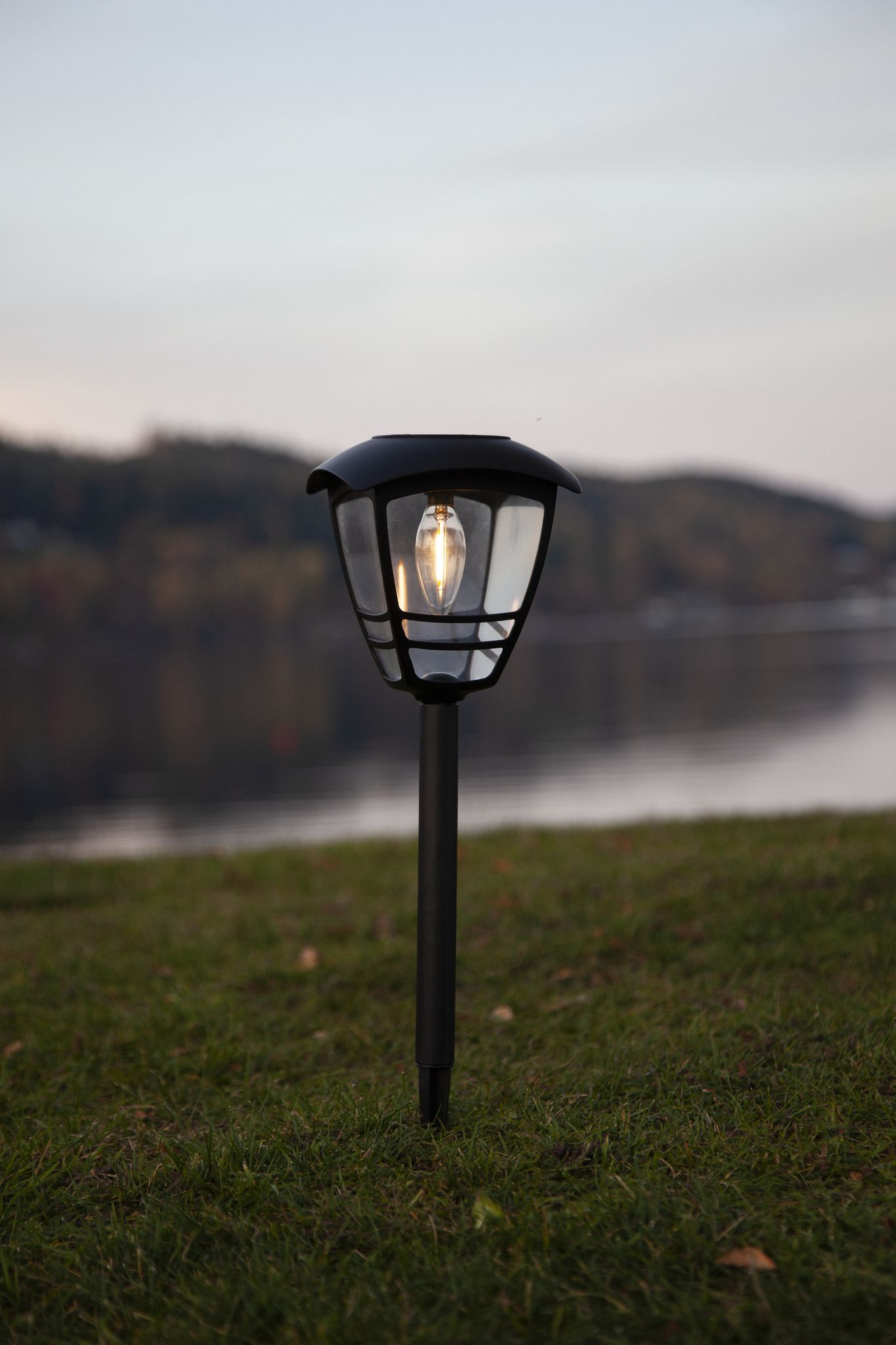 Solar Poller-Leuchte Felix - Schwarz, Lichtfarbe Warmweiss