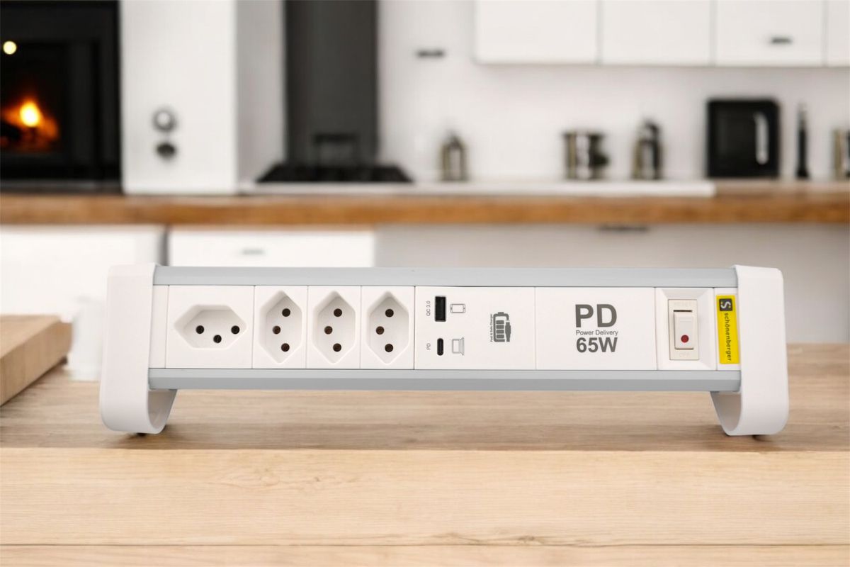 ALU Tisch-Steckdosenleiste NOTEBOOK - 4xT13,1x USB-C 1x USB-A PD 60W, 2.0m Kabel, Stecker T12, Aluminium/weiss