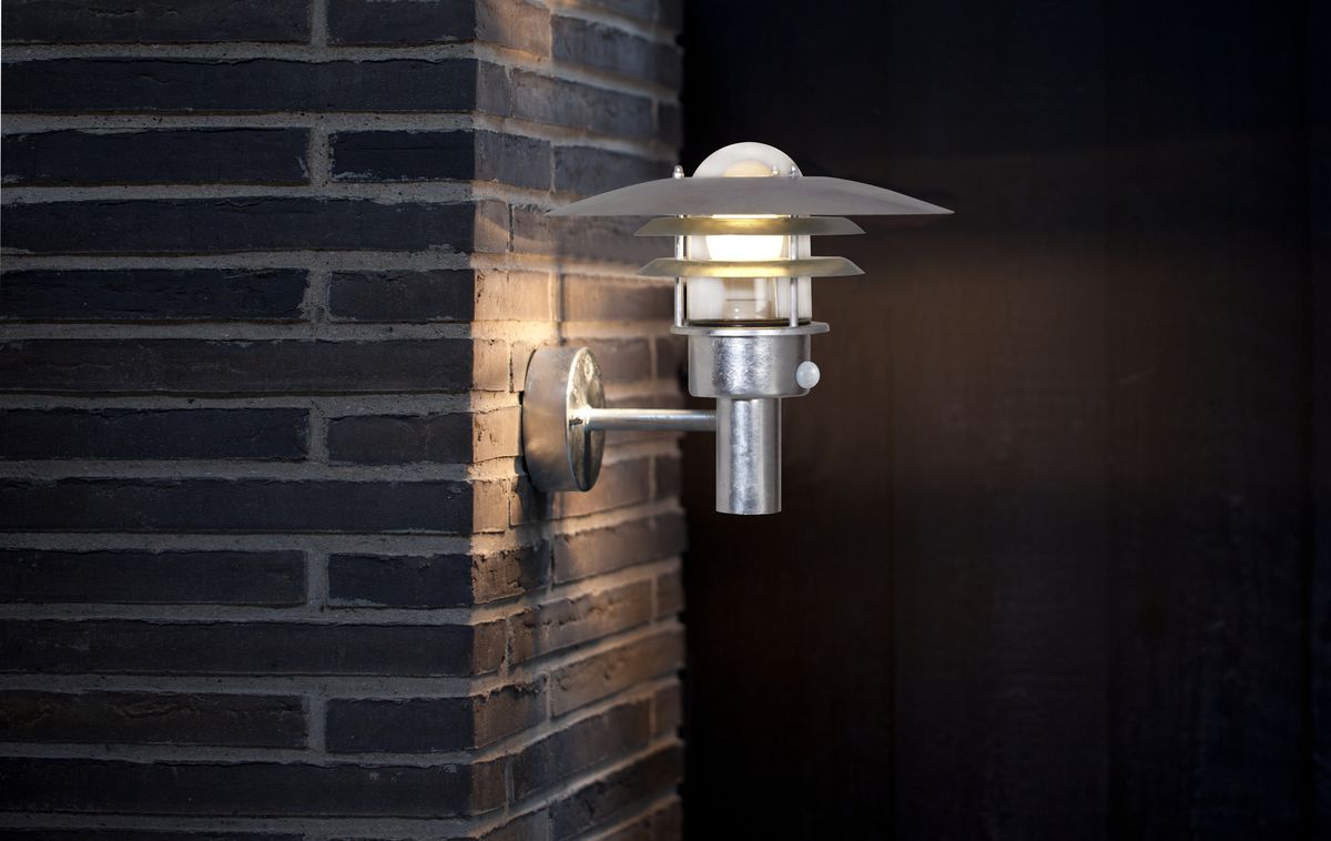 Lønstrup 32, Wandleuchte Sen, Verzinkt - E27, max. 60W, IP44