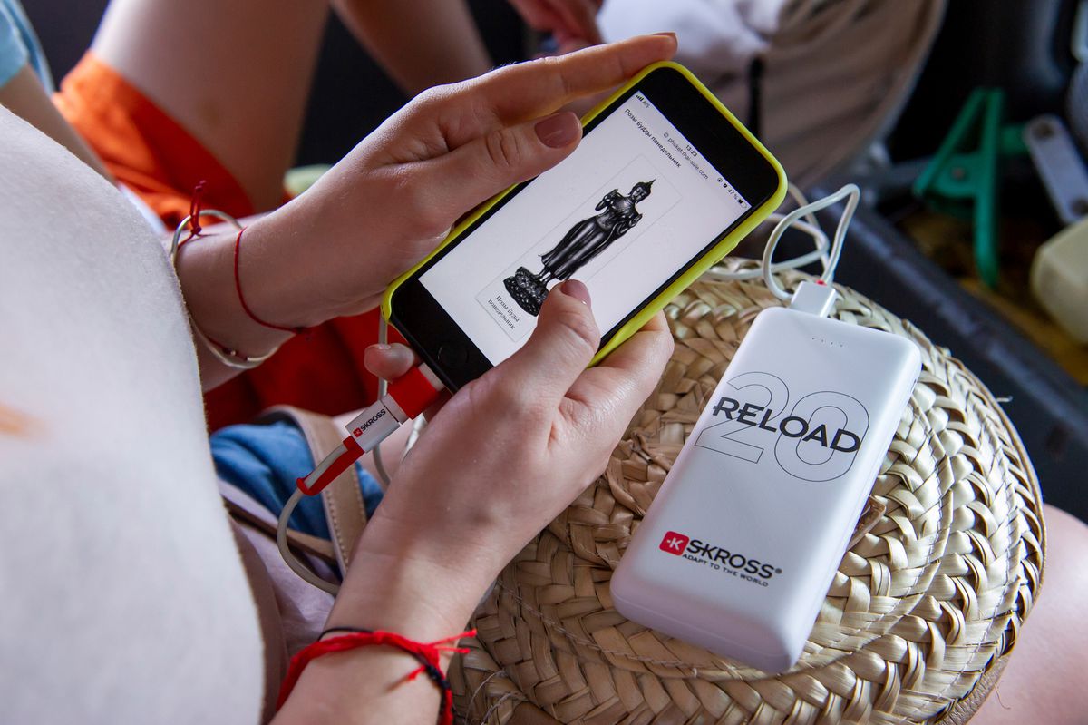 Powerbank NEW Reload 20 - Kapazität: 20000mAh, Output: 2xUSB-A, 5.0V / max. 2.4A, inkl. Micro USB Kabel, weiss