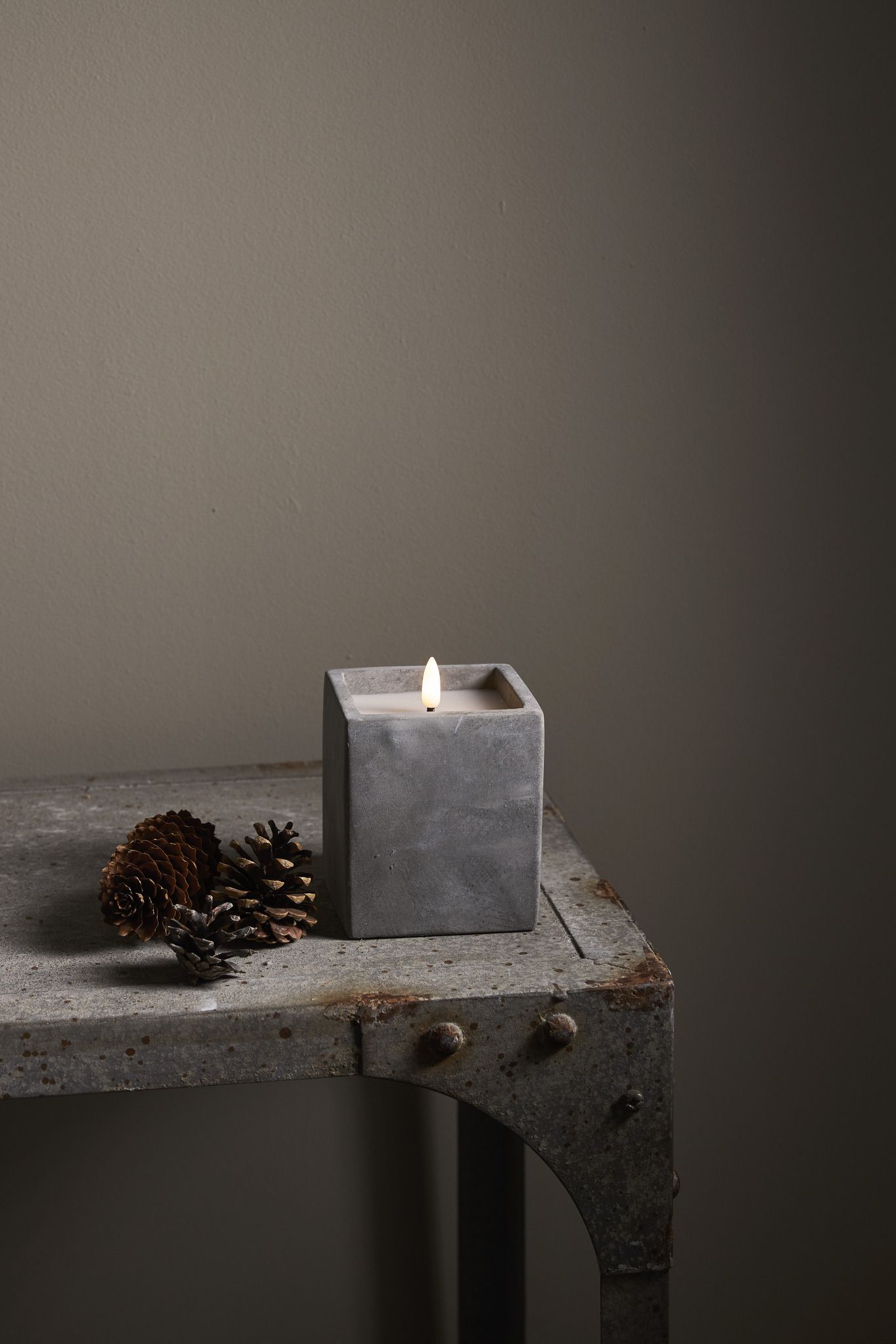LED Pillar Kerze Flamme Cem - Indoor, Grau, 11 cm höhe, Timerfunktion
