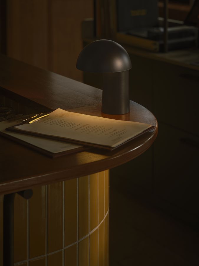 Faye Portable schwarz - 4.3W LED, 300lm, 2700K, IP20 3,7V